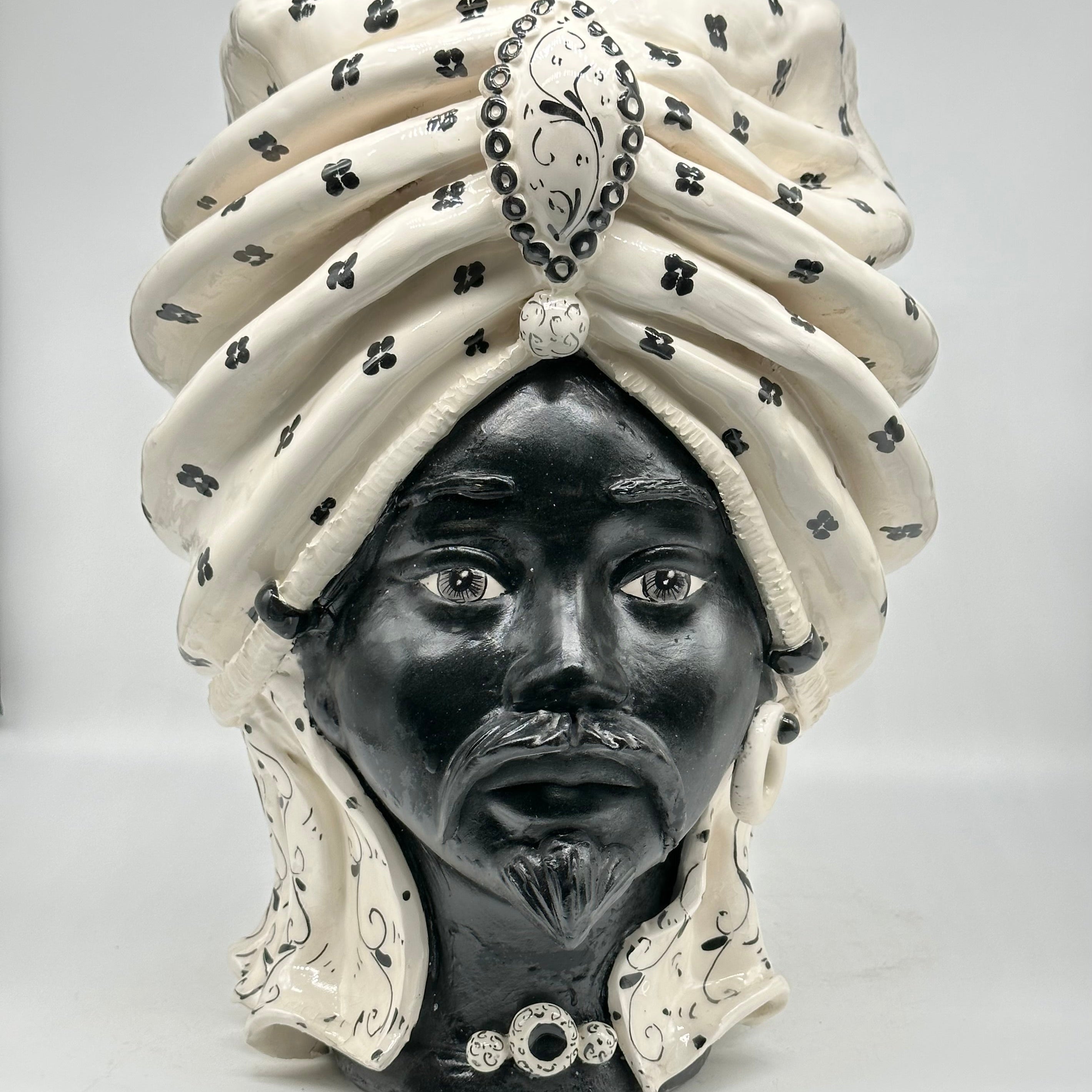 FINE SERIE - Teste di Moro Atena V.1 Ceramica Caltagirone cm H.40 L.28 Artigianale Bianco Pois Nero Opaco - Uomo