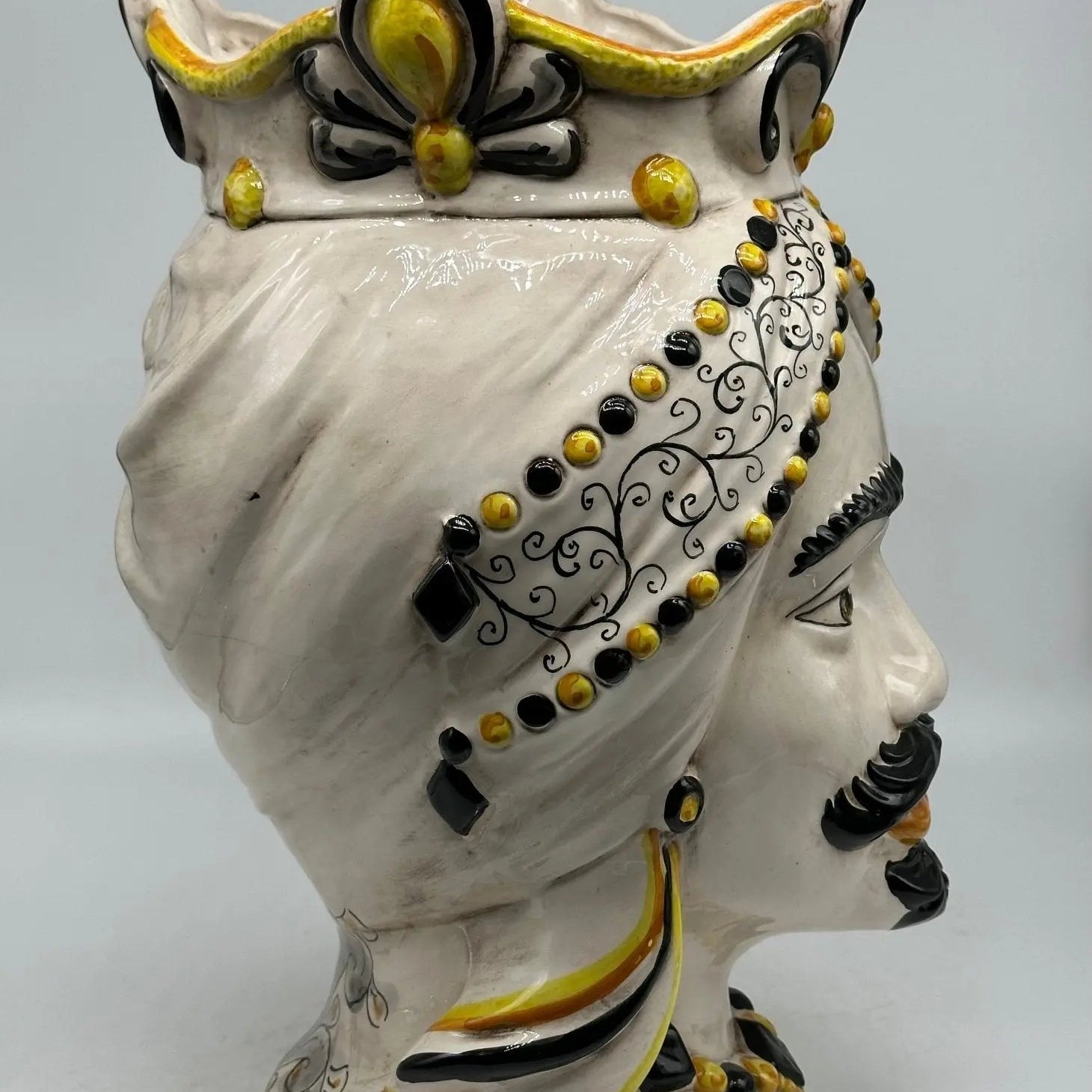 FINE SERIE - Teste di Moro Saturno Ceramica Caltagirone cm H.37 L.22 Artigianale Barocco Ocra Nero - TESTA DI MORO