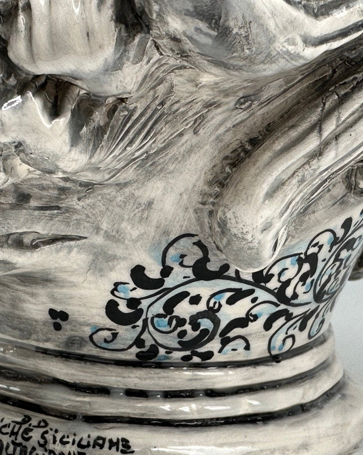 Gufo Portafortuna Ceramica Caltagirone cm H.46 L.30 Artigianale Decorato - DD CERAMICHE SICILIANE