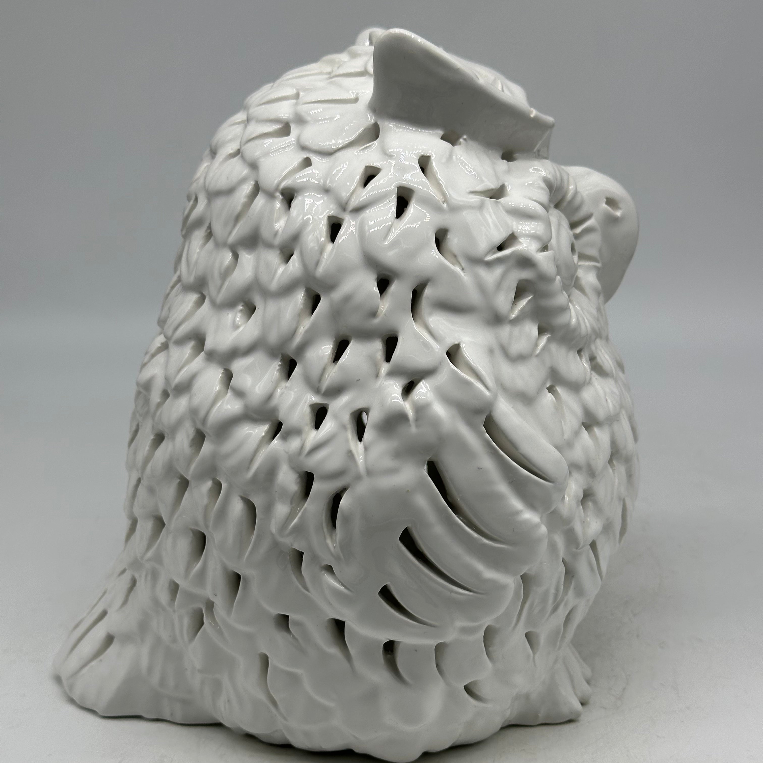 Gufo Traforato Ceramica Caltagirone cm H.24 L.18 Artigianale Bianco - OGGETTISTICA