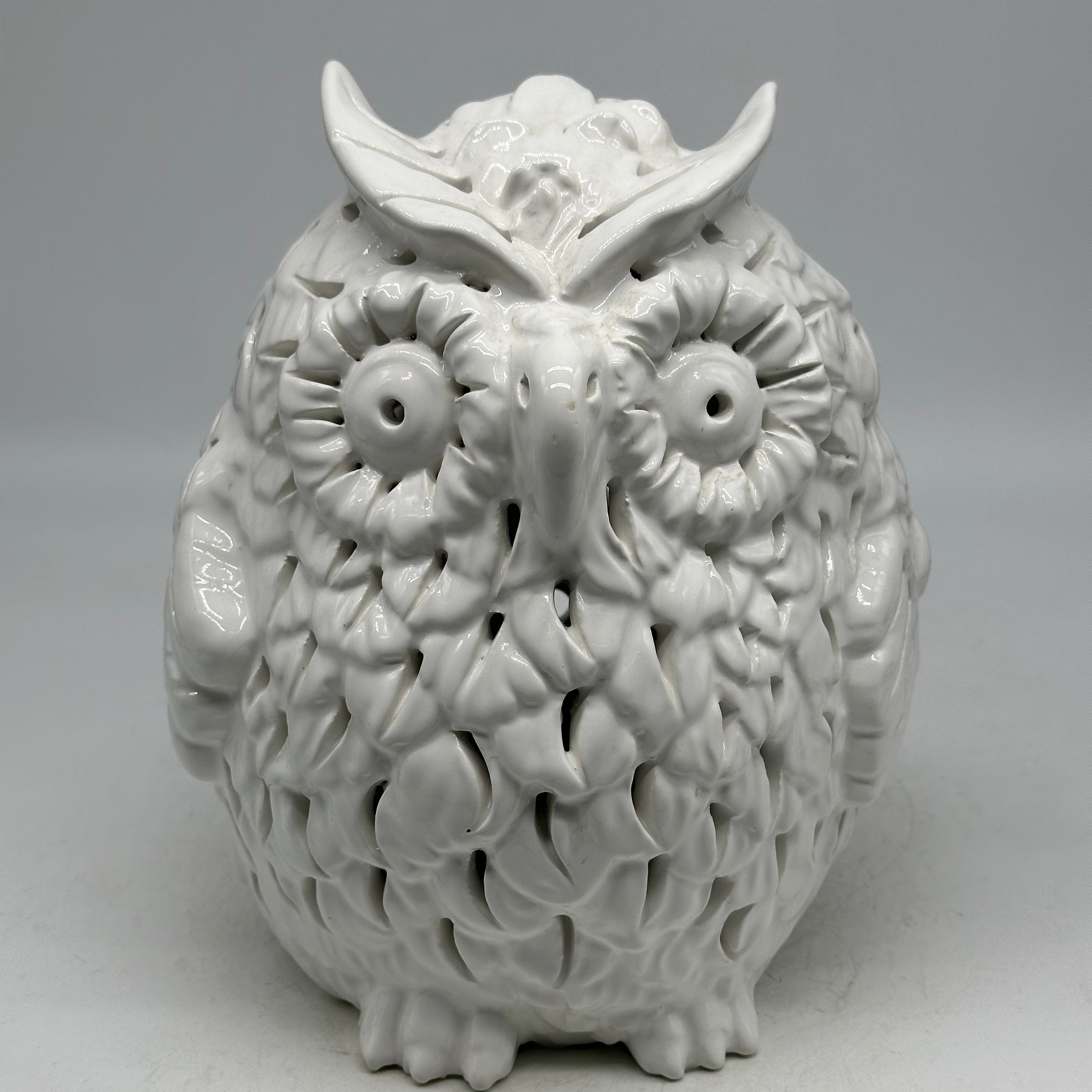Gufo Traforato Ceramica Caltagirone cm H.24 L.18 Artigianale Bianco - OGGETTISTICA