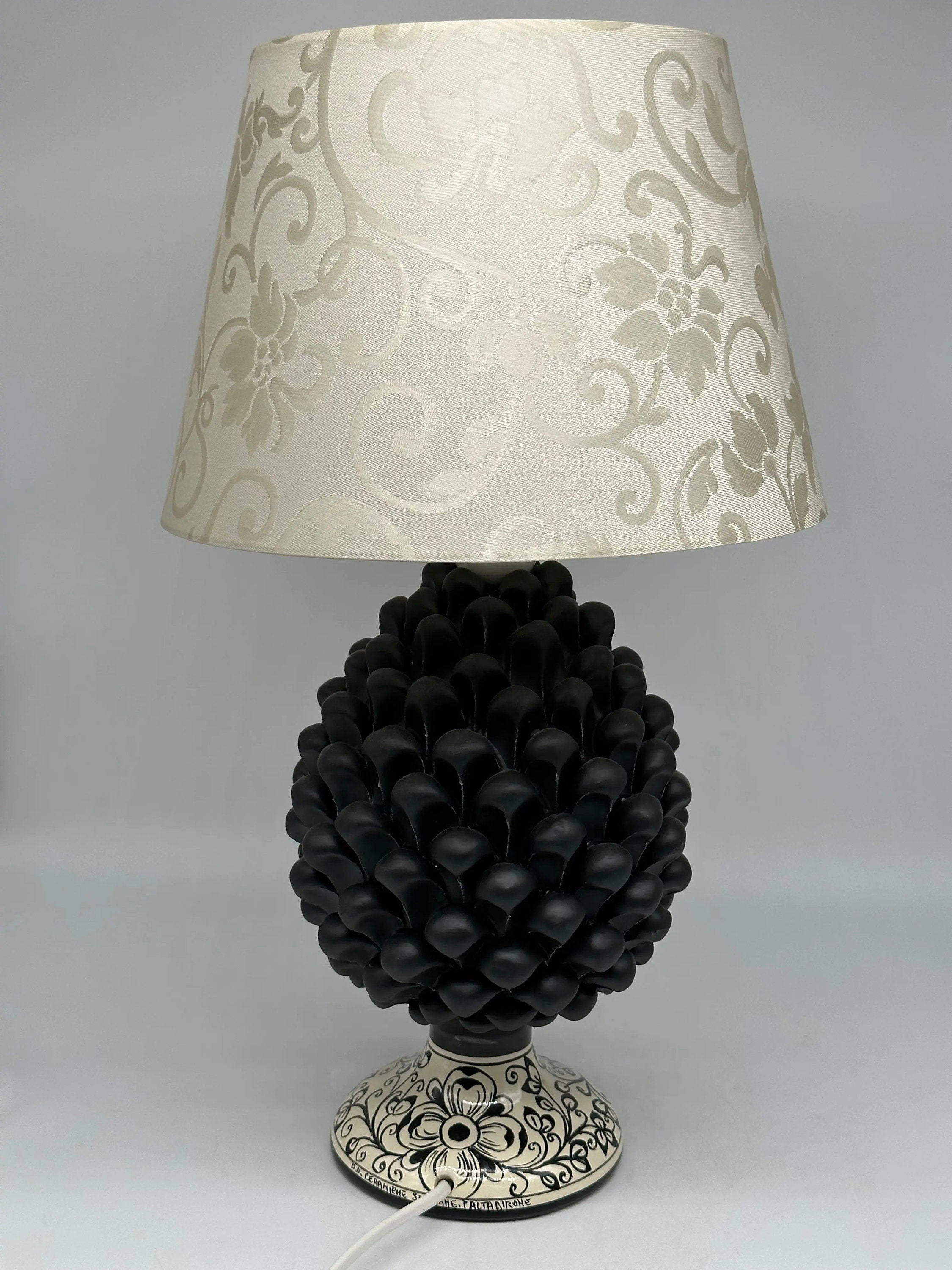 Lampada Pigna Ceramica Caltagirone cm H.25 Artigianale Nero Opaco Base Decorata DD CERAMICHE SICILIANE