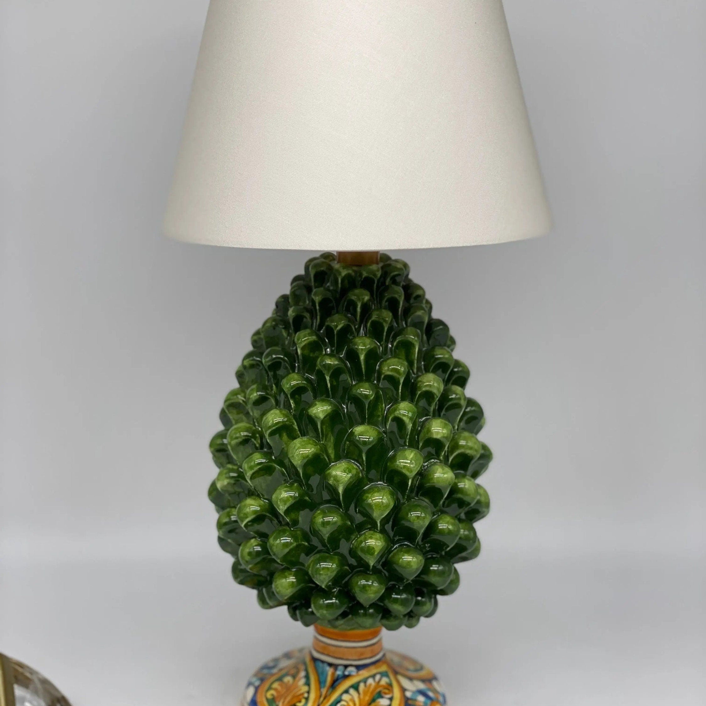Lampada Pigna Ceramica Caltagirone cm H.25 Artigianale Verde Prato Base Decorata DD CERAMICHE SICILIANE