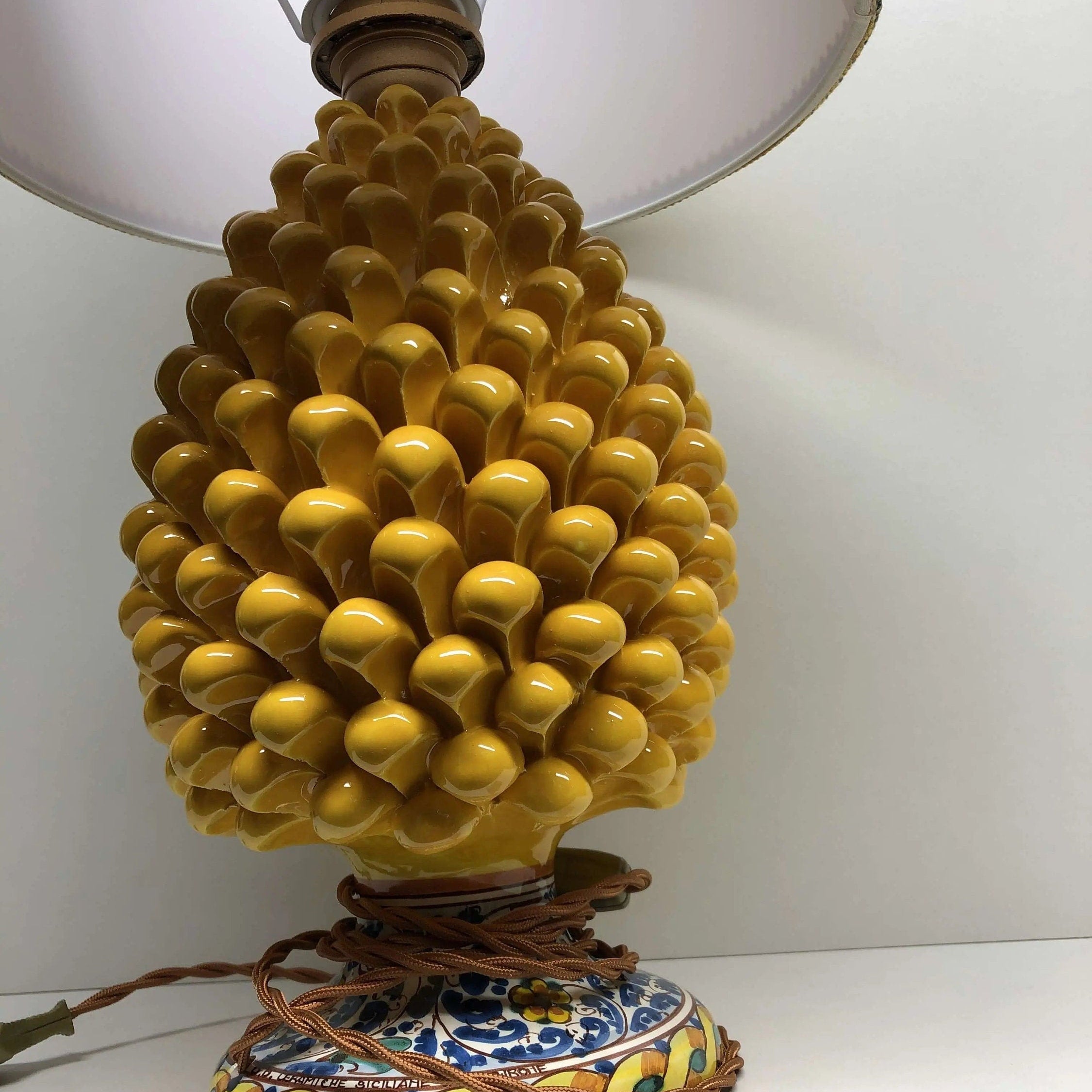 Lampada Pigna Ceramica Caltagirone cm H.30 Artigianale Giallo Base Decorata DD CERAMICHE SICILIANE
