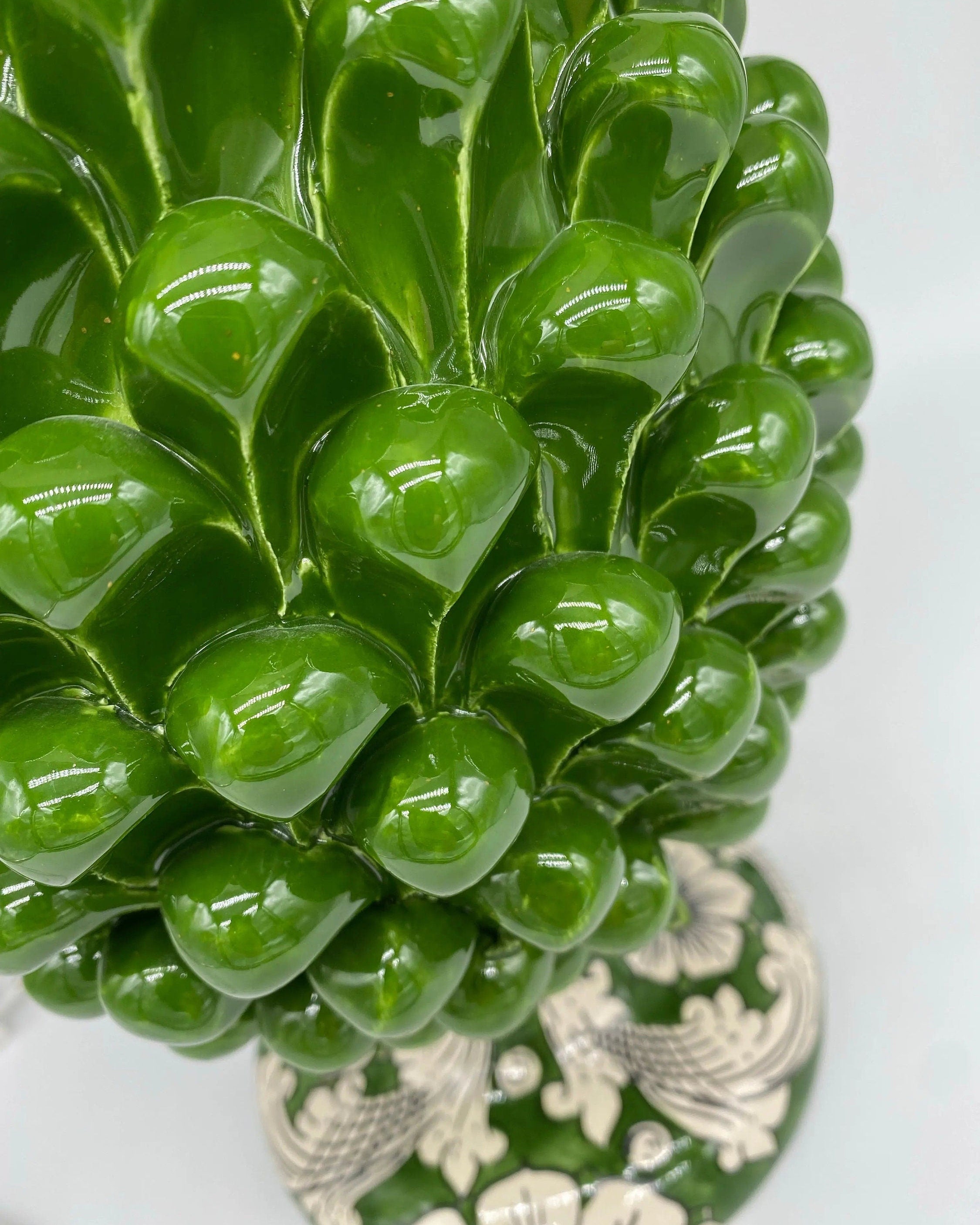 Lampada Pigna Ceramica Caltagirone cm H.30 Artigianale Verde Oliva Base Decorata DD CERAMICHE SICILIANE