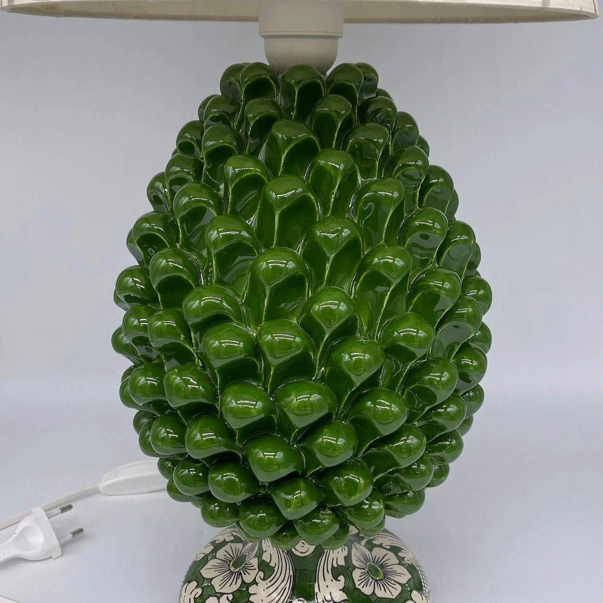 Lampada Pigna Ceramica Caltagirone cm H.30 Artigianale Verde Oliva Base Decorata DD CERAMICHE SICILIANE
