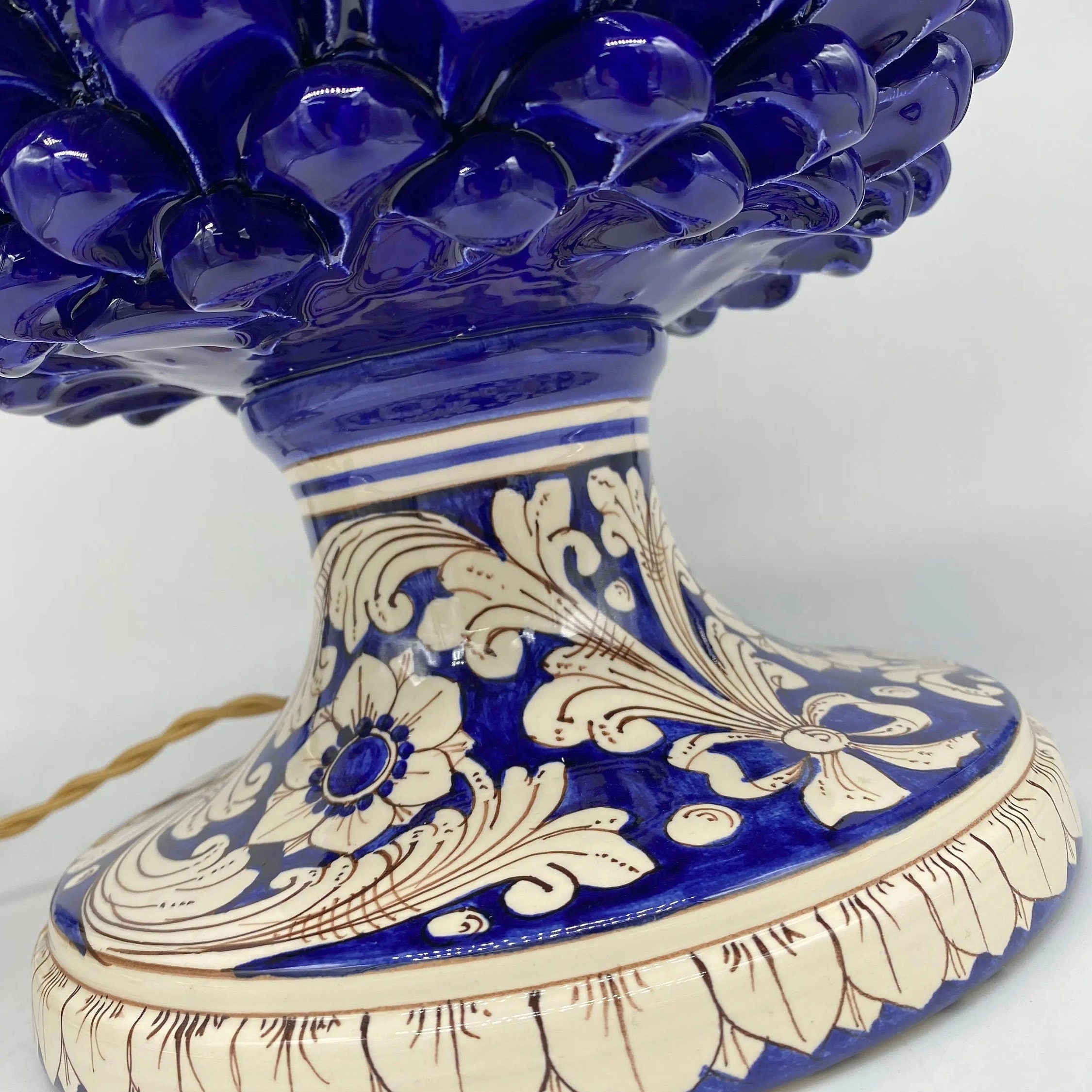 Lampada Pigna Ceramica Caltagirone cm H.40 Artigianale Blu Base Decorata DD CERAMICHE SICILIANE