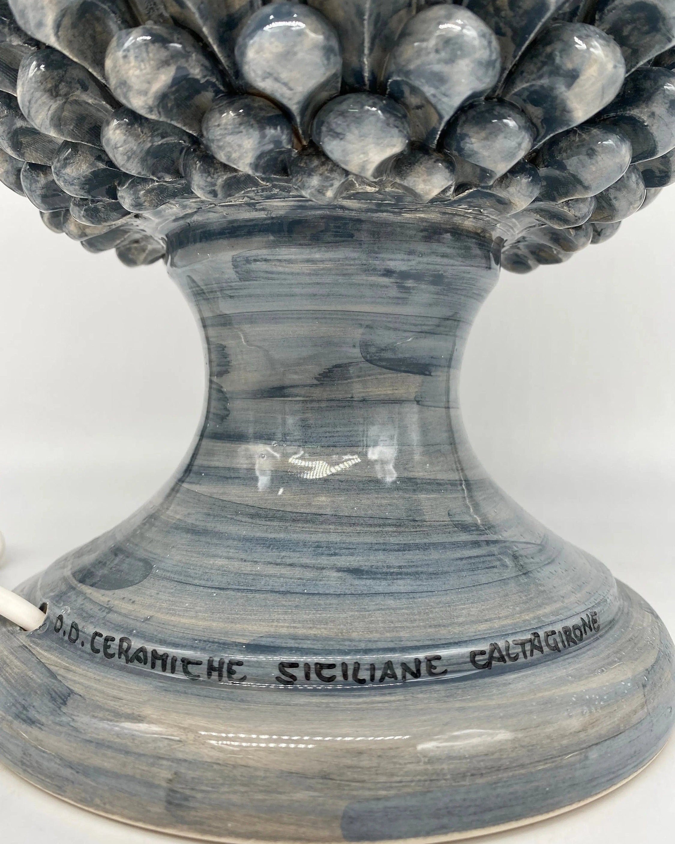 Lampada Pigna Ceramica Caltagirone cm H.40 Artigianale Grigio DD CERAMICHE SICILIANE