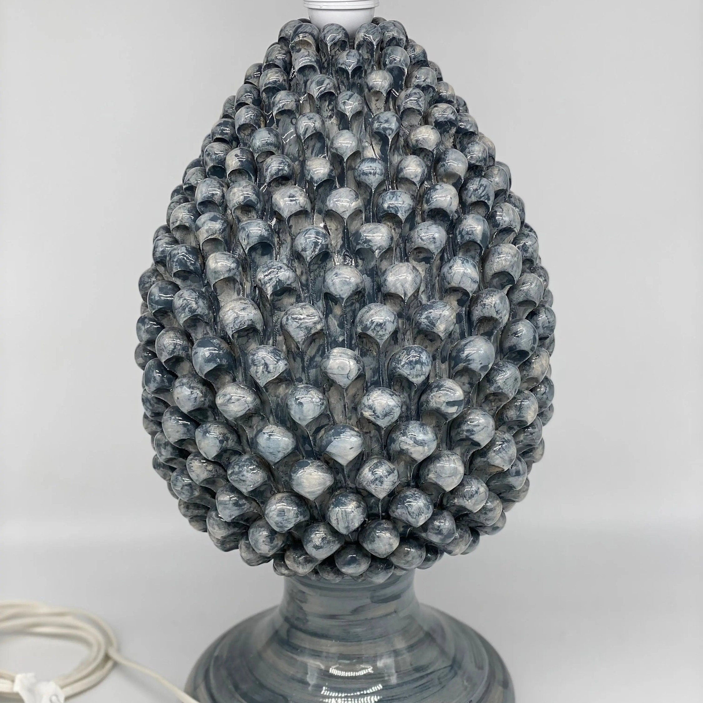 Lampada Pigna Ceramica Caltagirone cm H.40 Artigianale Grigio DD CERAMICHE SICILIANE
