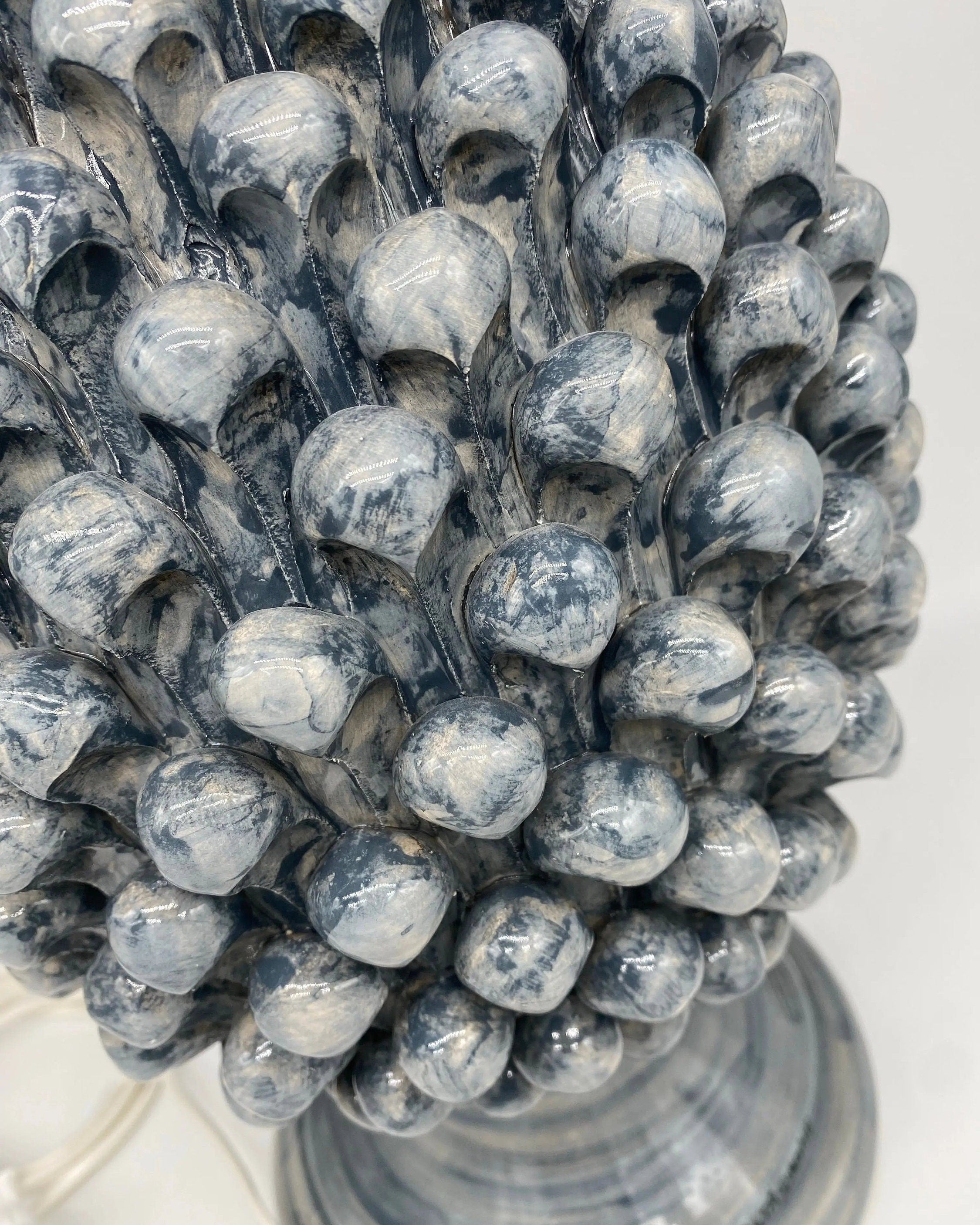 Lampada Pigna Ceramica Caltagirone cm H.40 Artigianale Grigio DD CERAMICHE SICILIANE