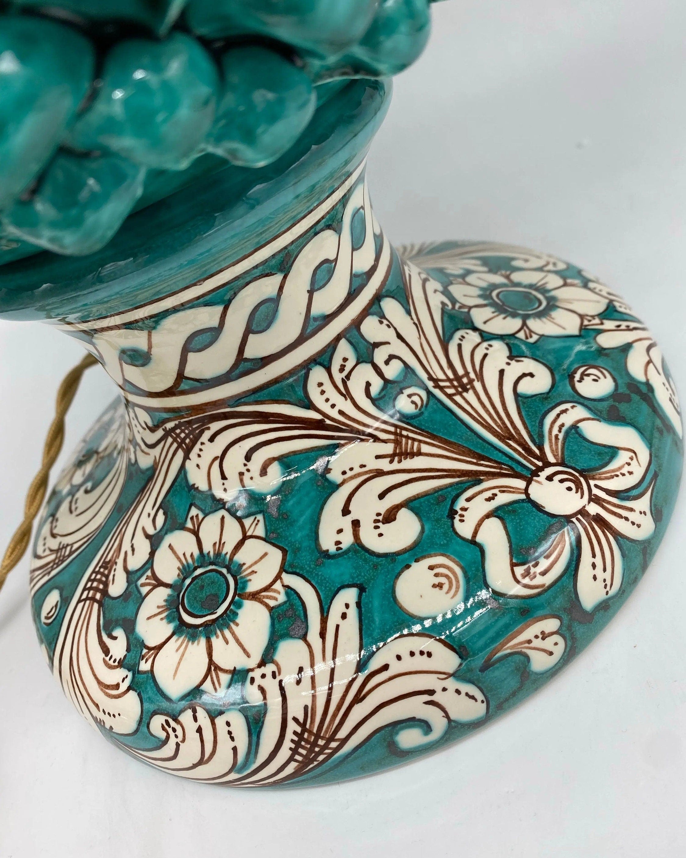 Lampada Pigna Ceramica Caltagirone cm H.40 Artigianale Verde Cristallo Base Decorata DD CERAMICHE SICILIANE