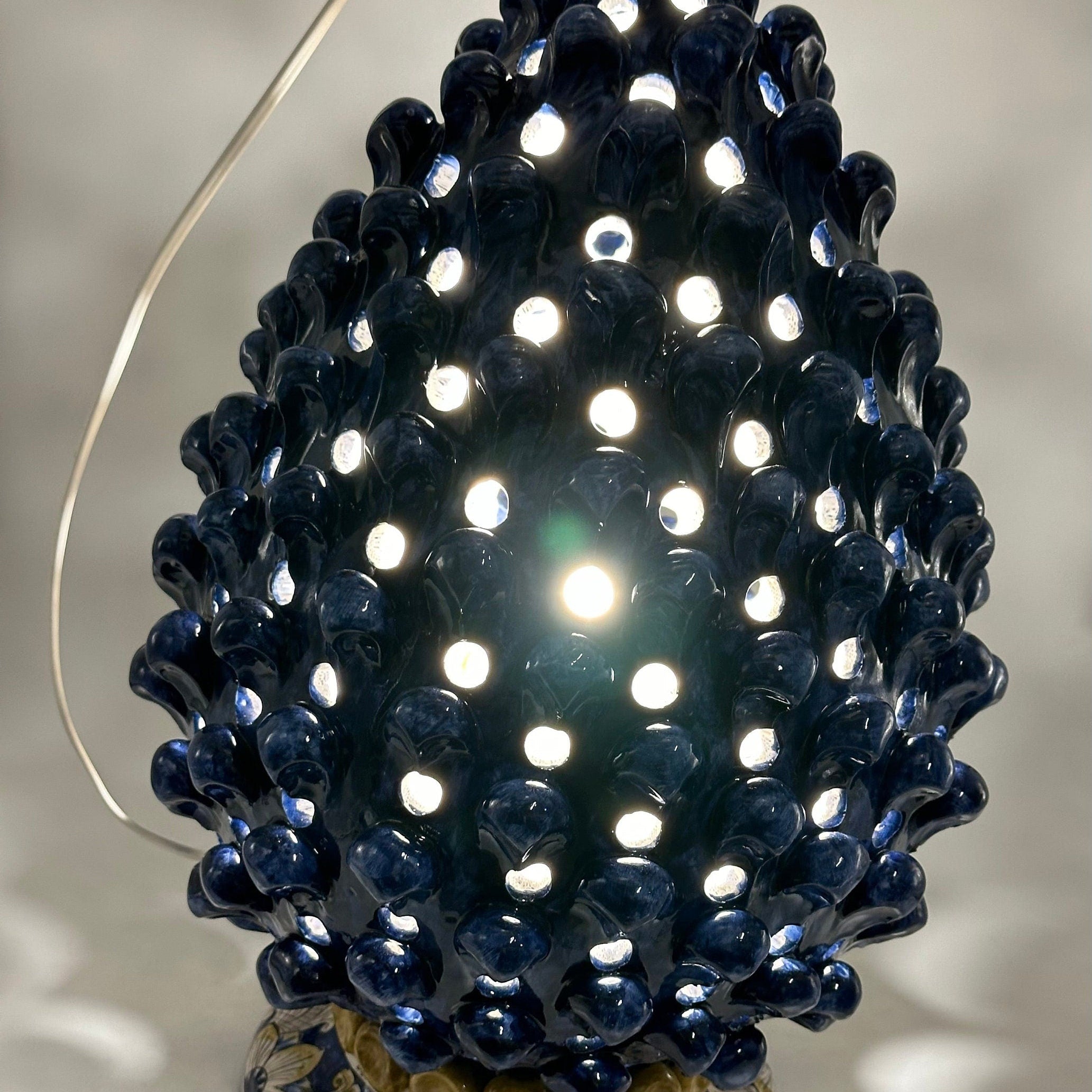 Lampada Pigna Gigante traforata Ceramica Caltagirone cm H.45 L.28 Artigianale Blu Base Decorata