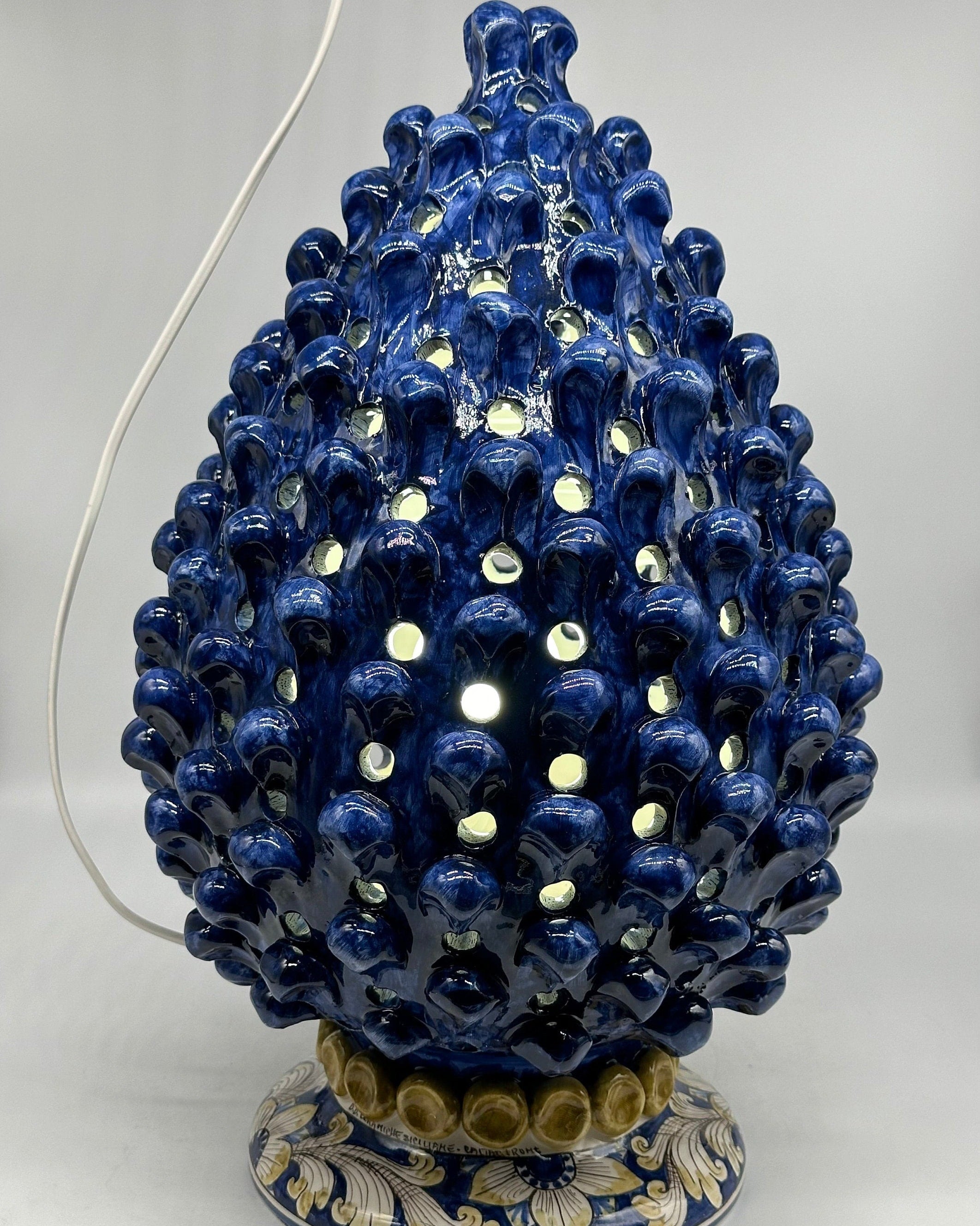 Lampada Pigna Gigante traforata Ceramica Caltagirone cm H.45 L.28 Artigianale Blu Base Decorata