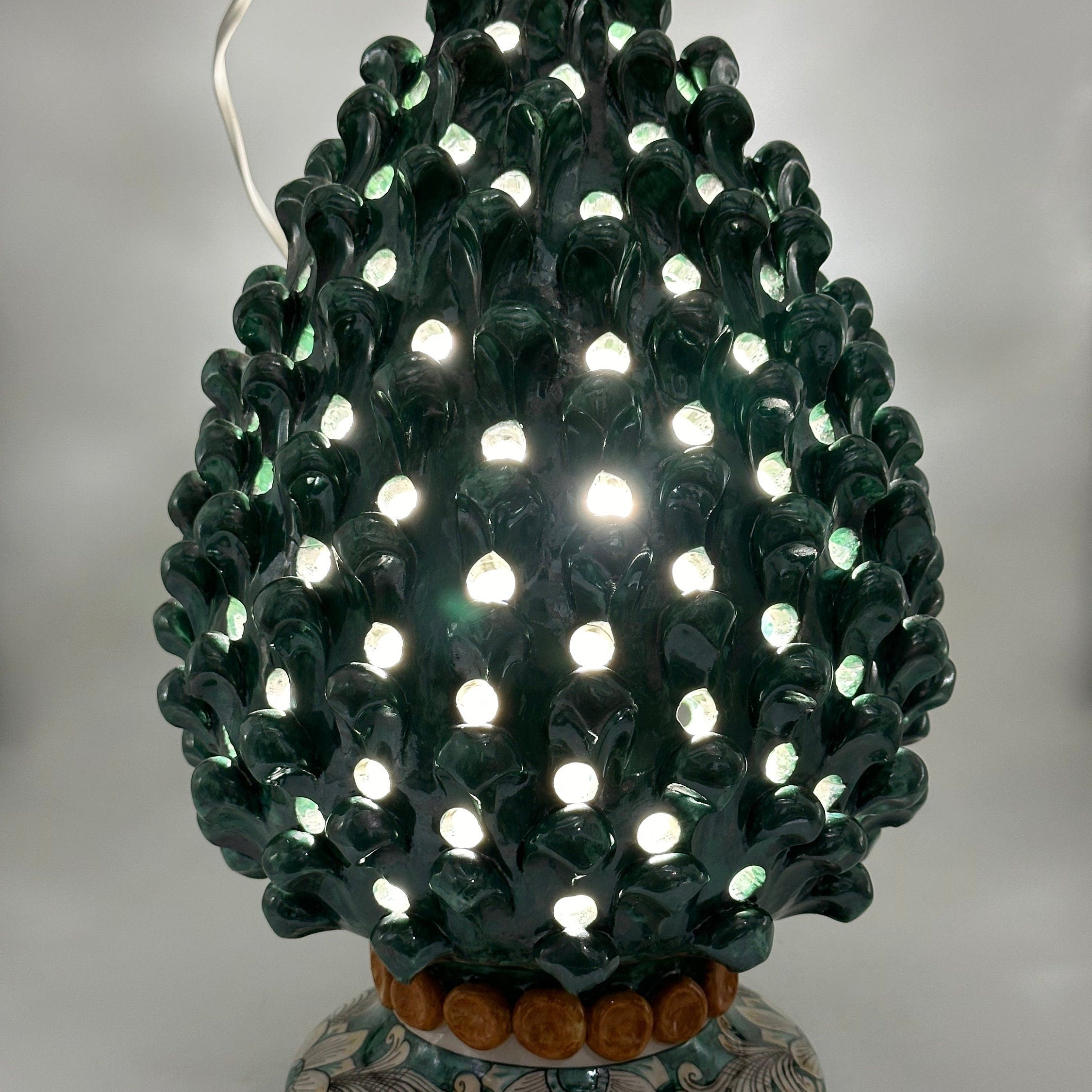 Lampada Pigna Gigante traforata Ceramica Caltagirone cm H.45 L.28 Artigianale Verde Rame Base Decorata