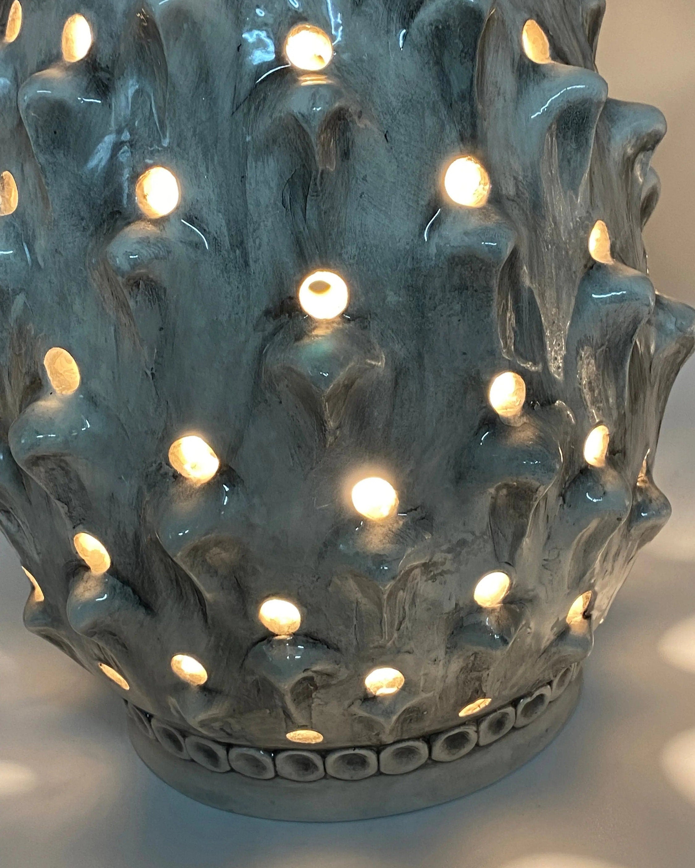 Lampada Pigna traforata Ceramica Caltagirone cm H.35 L.23 Artigianale Ghiaccio DD CERAMICHE SICILIANE