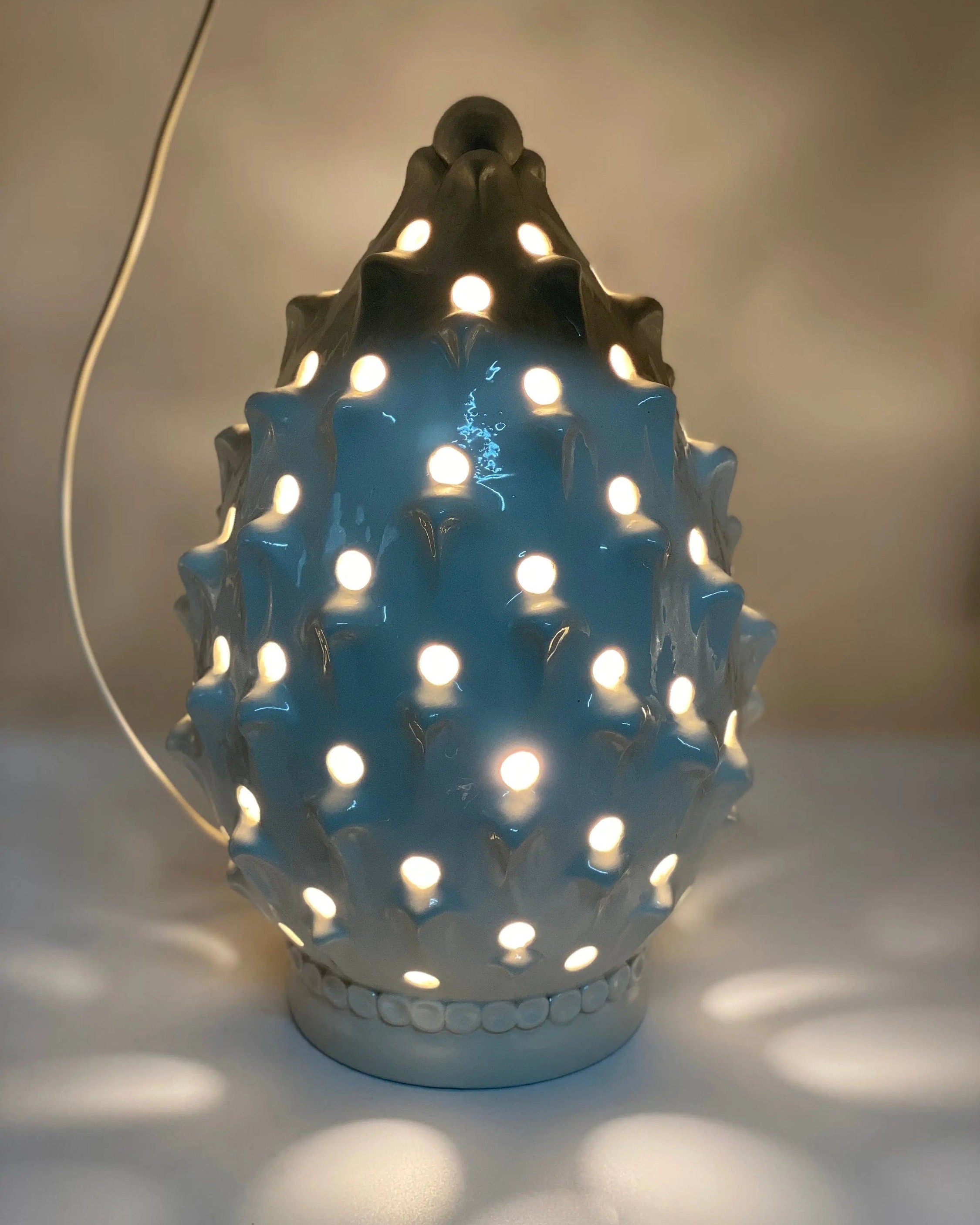 Lampada Pigna traforata Ceramica Caltagirone cm H.35 L.23 Artigianale Bianco DD CERAMICHE SICILIANE