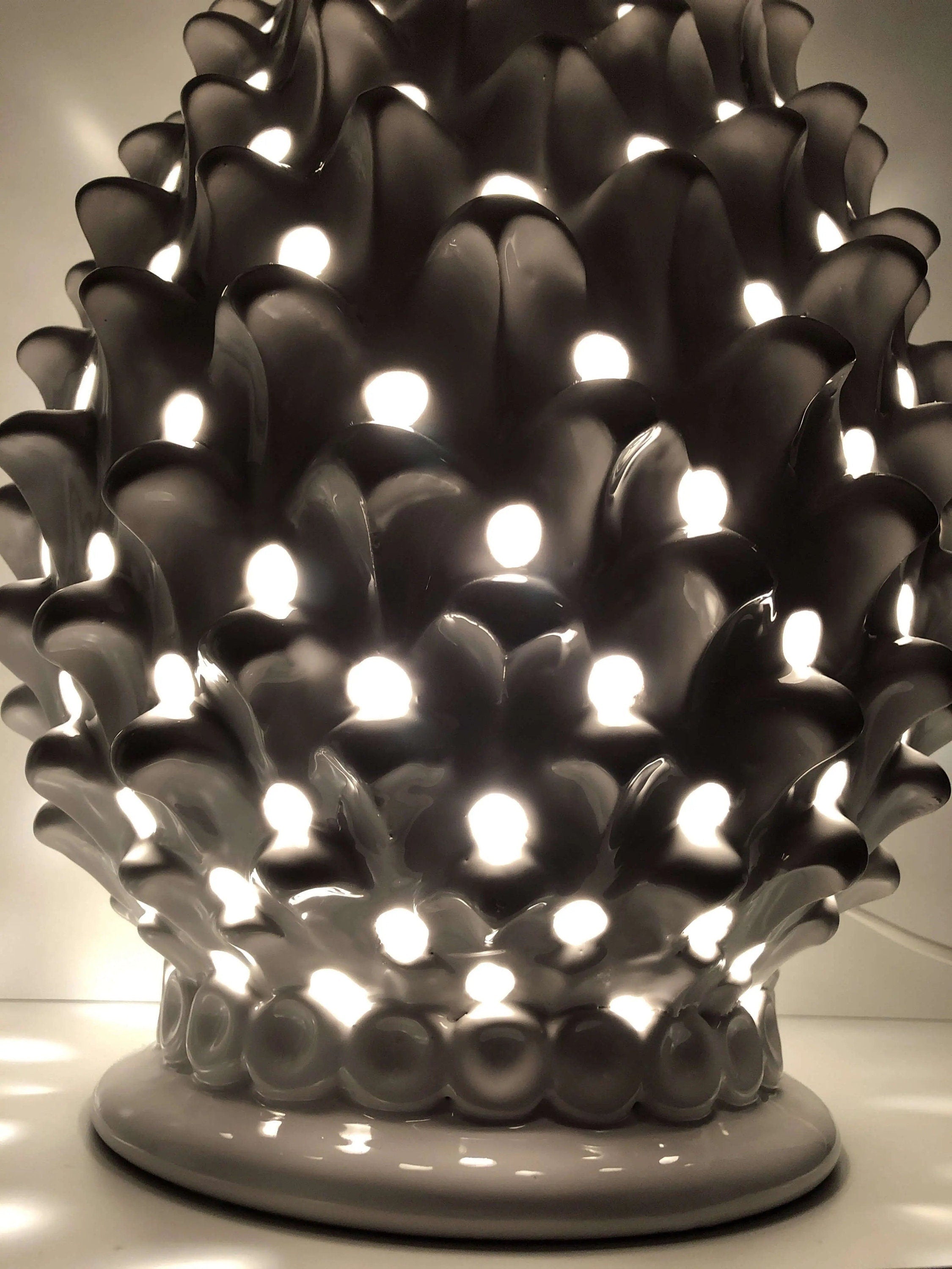 Lampada Pigna traforata Ceramica Caltagirone cm H.47 L.30 Artigianale Bianco DD CERAMICHE SICILIANE