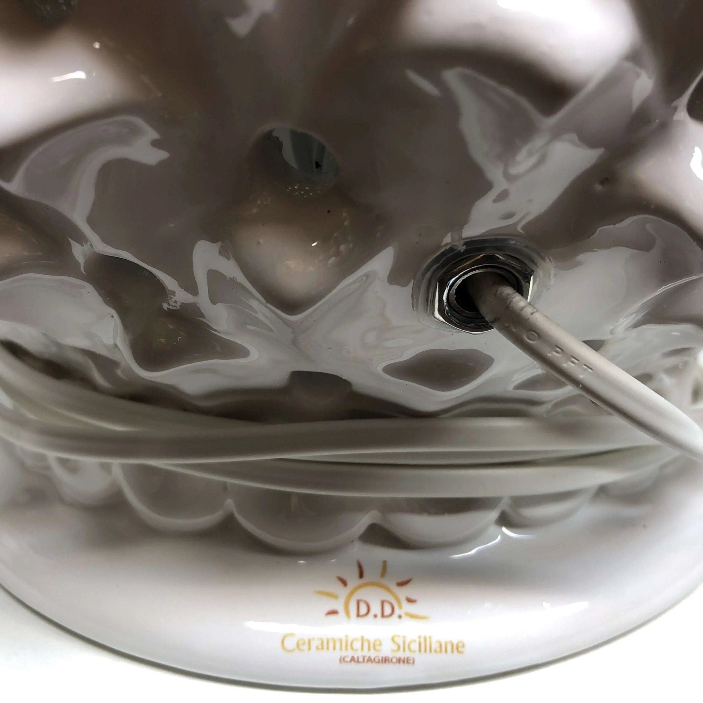 Lampada Pigna traforata Ceramica Caltagirone cm H.47 L.30 Artigianale Bianco DD CERAMICHE SICILIANE