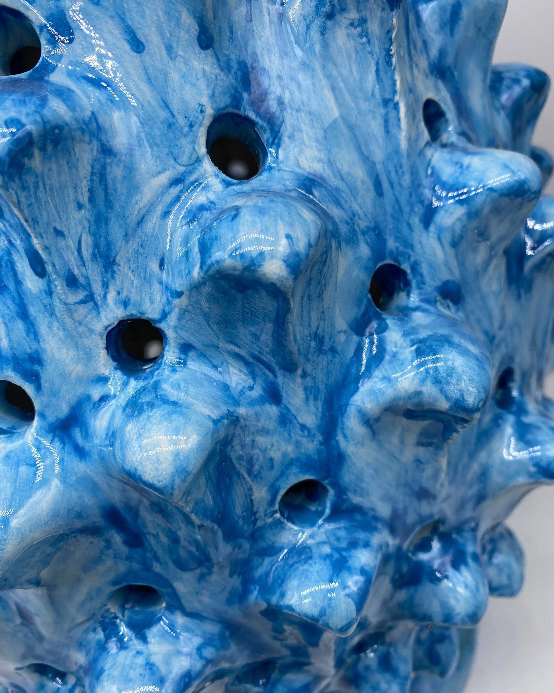 Lampada Pigna traforata Ceramica Caltagirone cm H.47 L.30 Artigianale Blu antico DD CERAMICHE SICILIANE