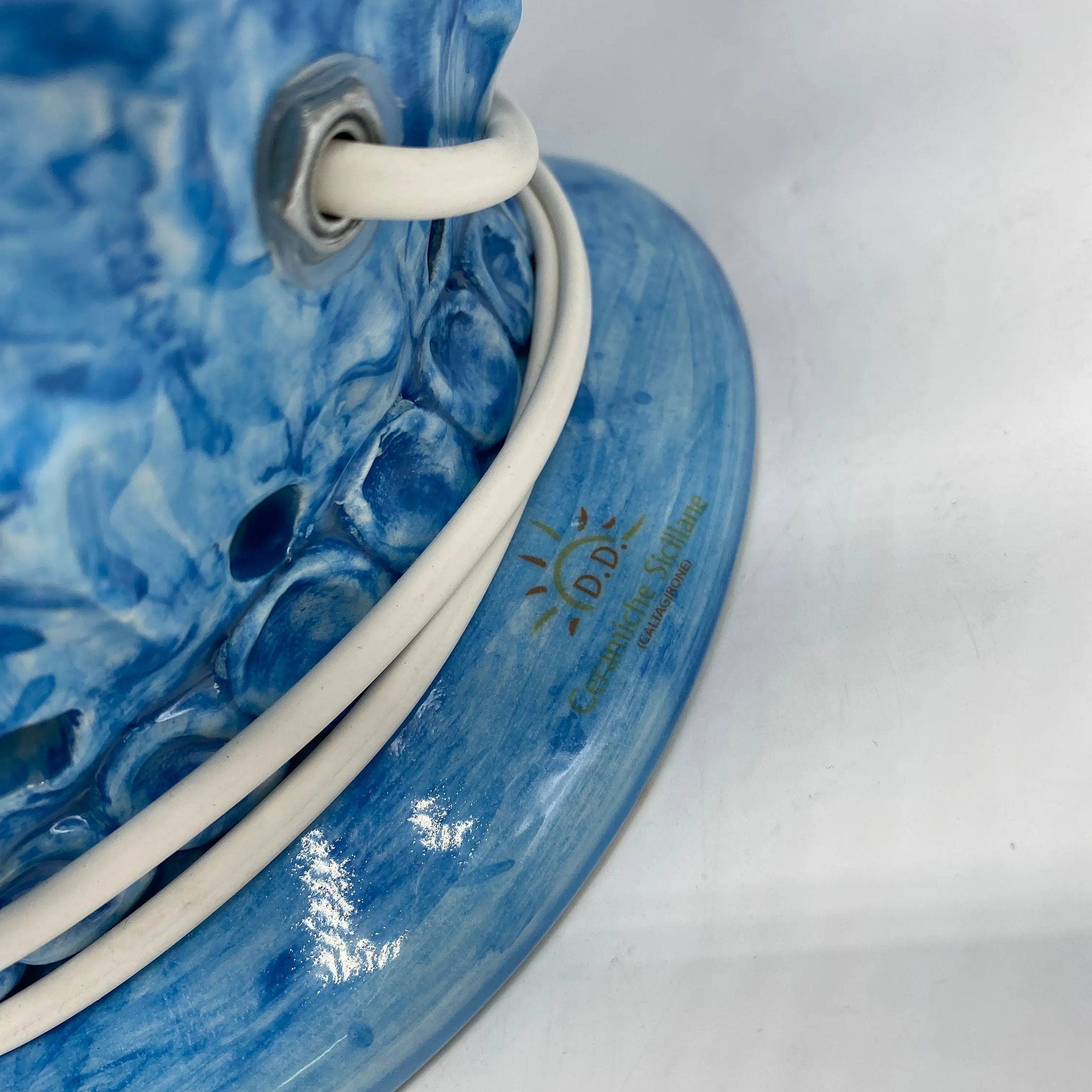 Lampada Pigna traforata Ceramica Caltagirone cm H.47 L.30 Artigianale Blu antico DD CERAMICHE SICILIANE