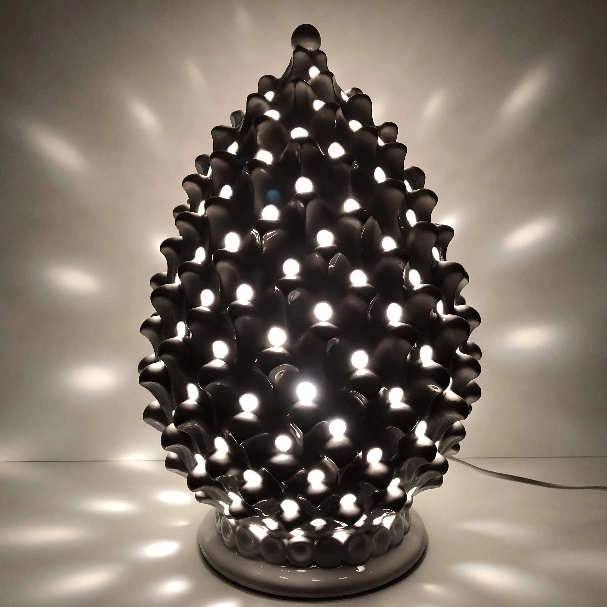 Lampada Pigna traforata Ceramica Caltagirone cm H.47 L.30 Artigianale Bianco DD CERAMICHE SICILIANE