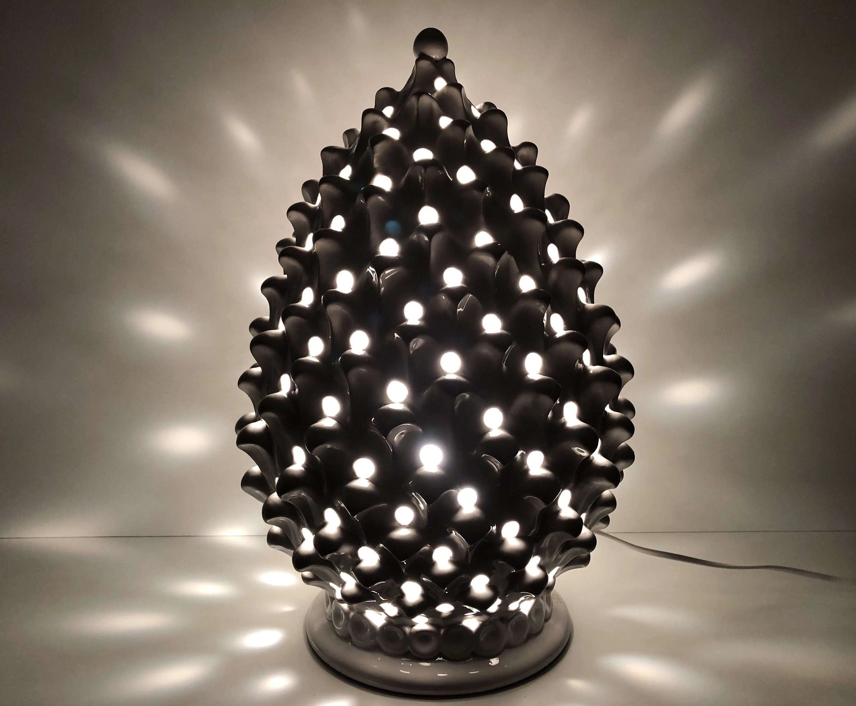 Lampada Pigna traforata Ceramica Caltagirone cm H.47 L.30 Artigianale Bianco DD CERAMICHE SICILIANE