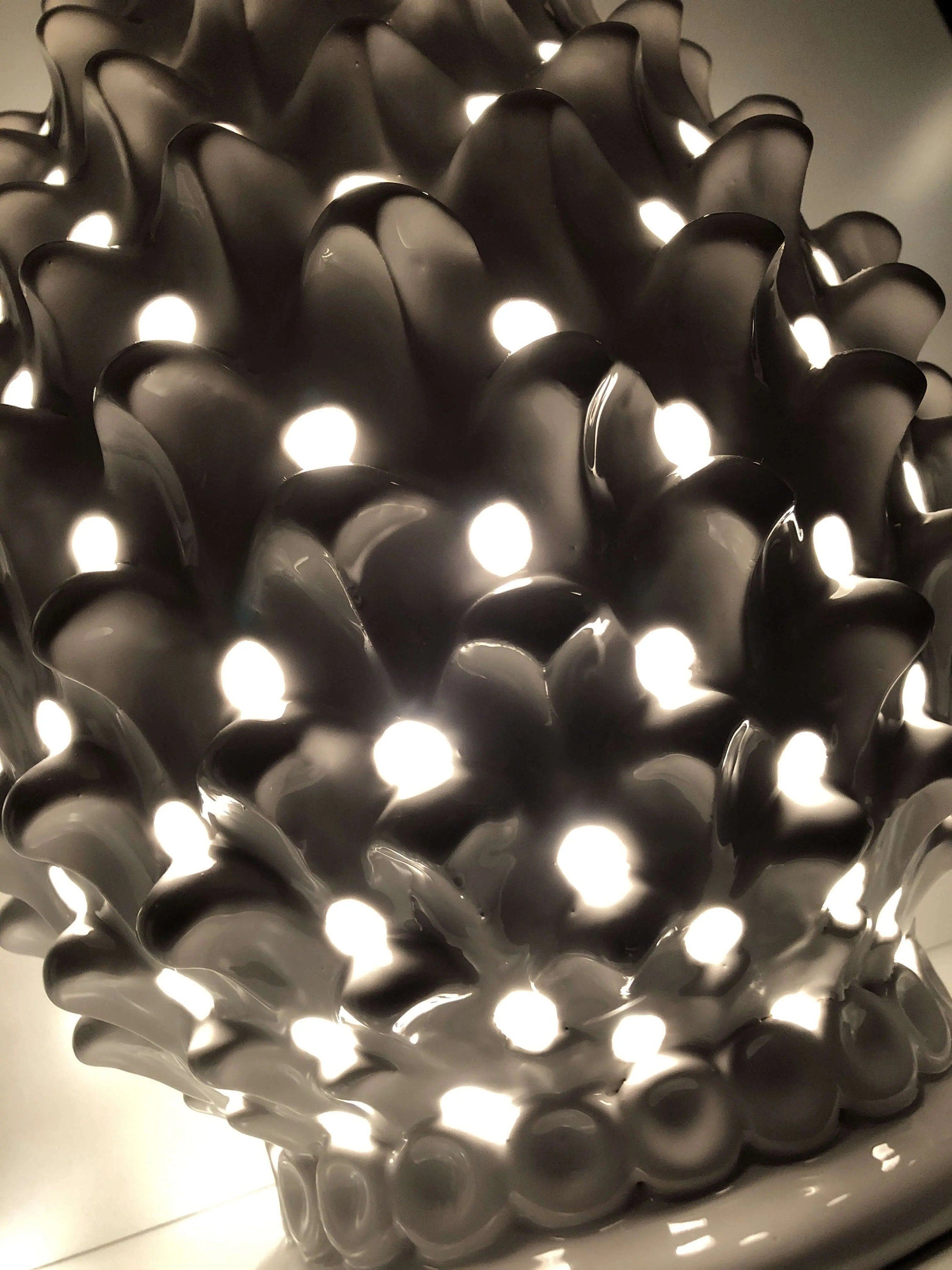 Lampada Pigna traforata Ceramica Caltagirone cm H.47 L.30 Artigianale Bianco DD CERAMICHE SICILIANE