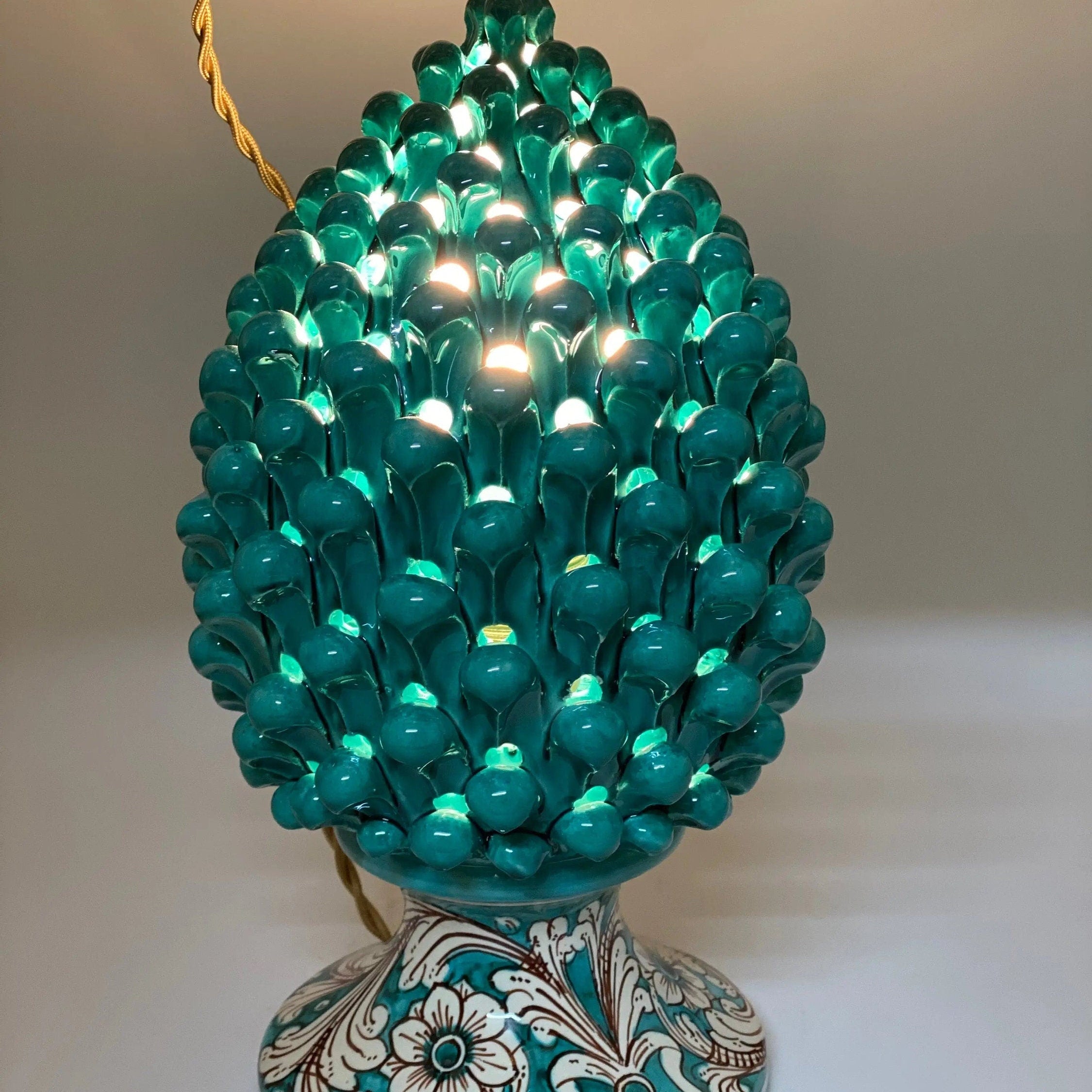 Lampada Pigna traforata Ceramica Caltagirone cm H.30 L.20 Artigianale Verde Base Decorata DD CERAMICHE SICILIANE