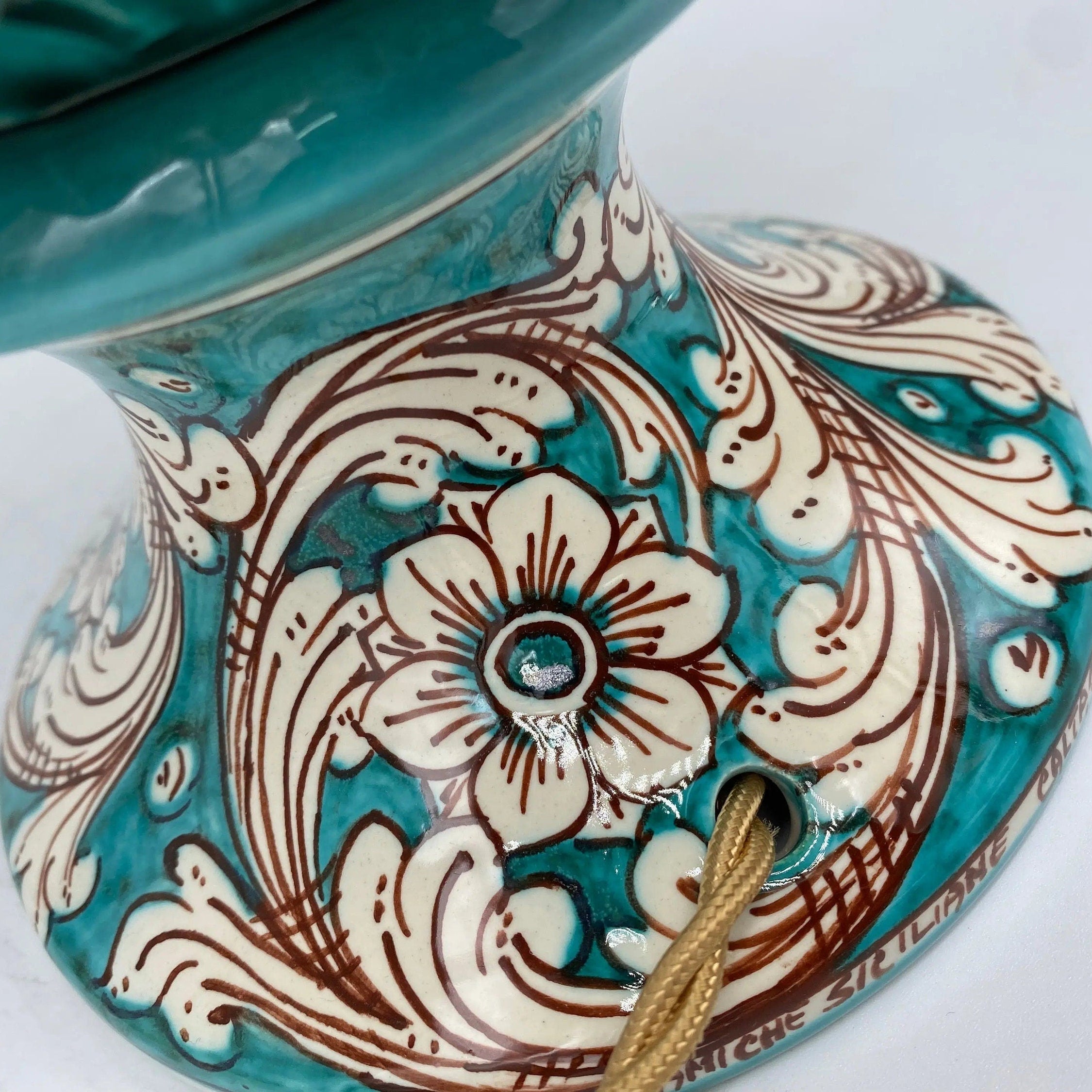 Lampada Pigna traforata Ceramica Caltagirone cm H.30 L.20 Artigianale Verde Base Decorata DD CERAMICHE SICILIANE