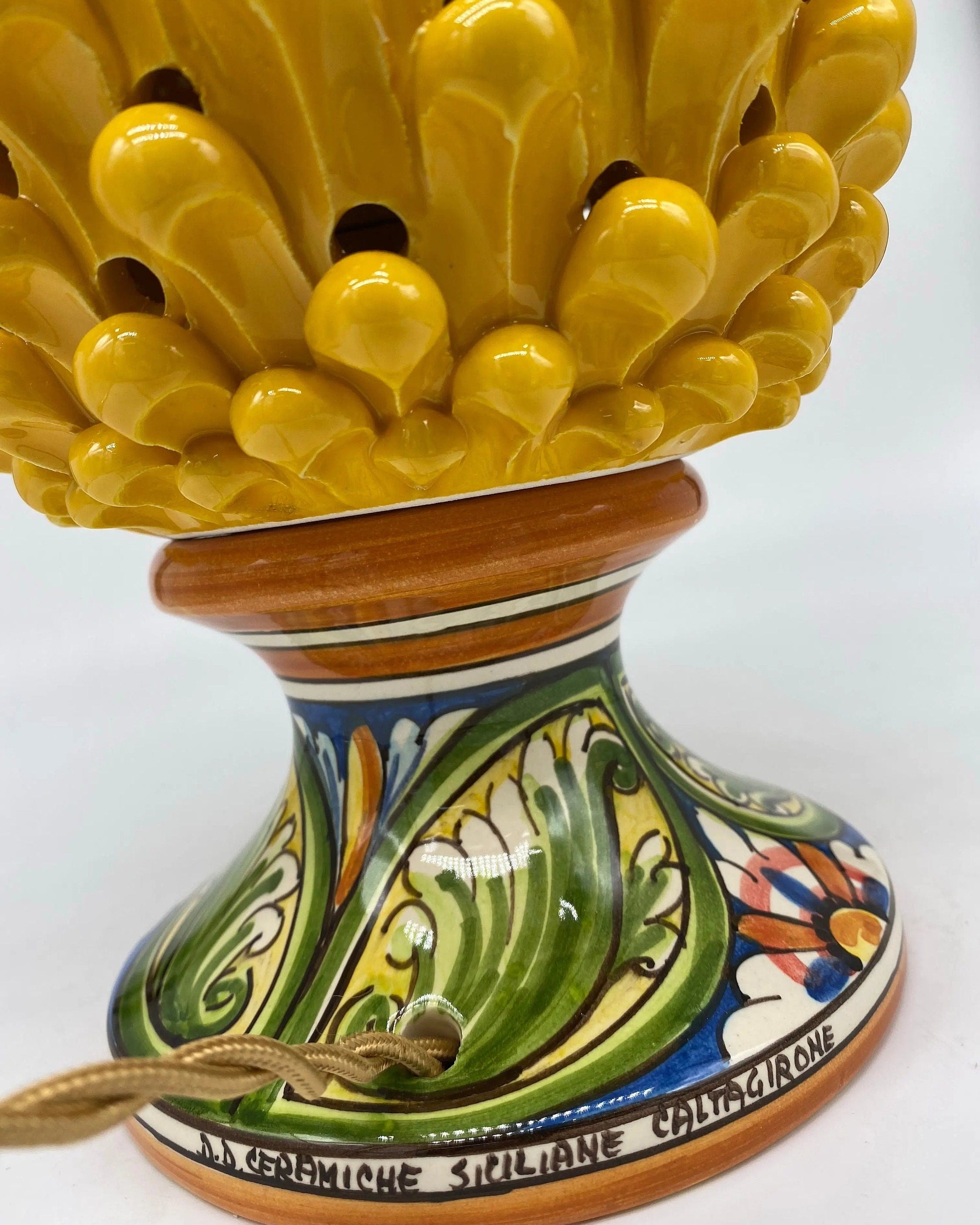 Lampada Pigna traforata Ceramica Caltagirone cm H.30 L.20 Artigianale Giallo Base Decorata DD CERAMICHE SICILIANE