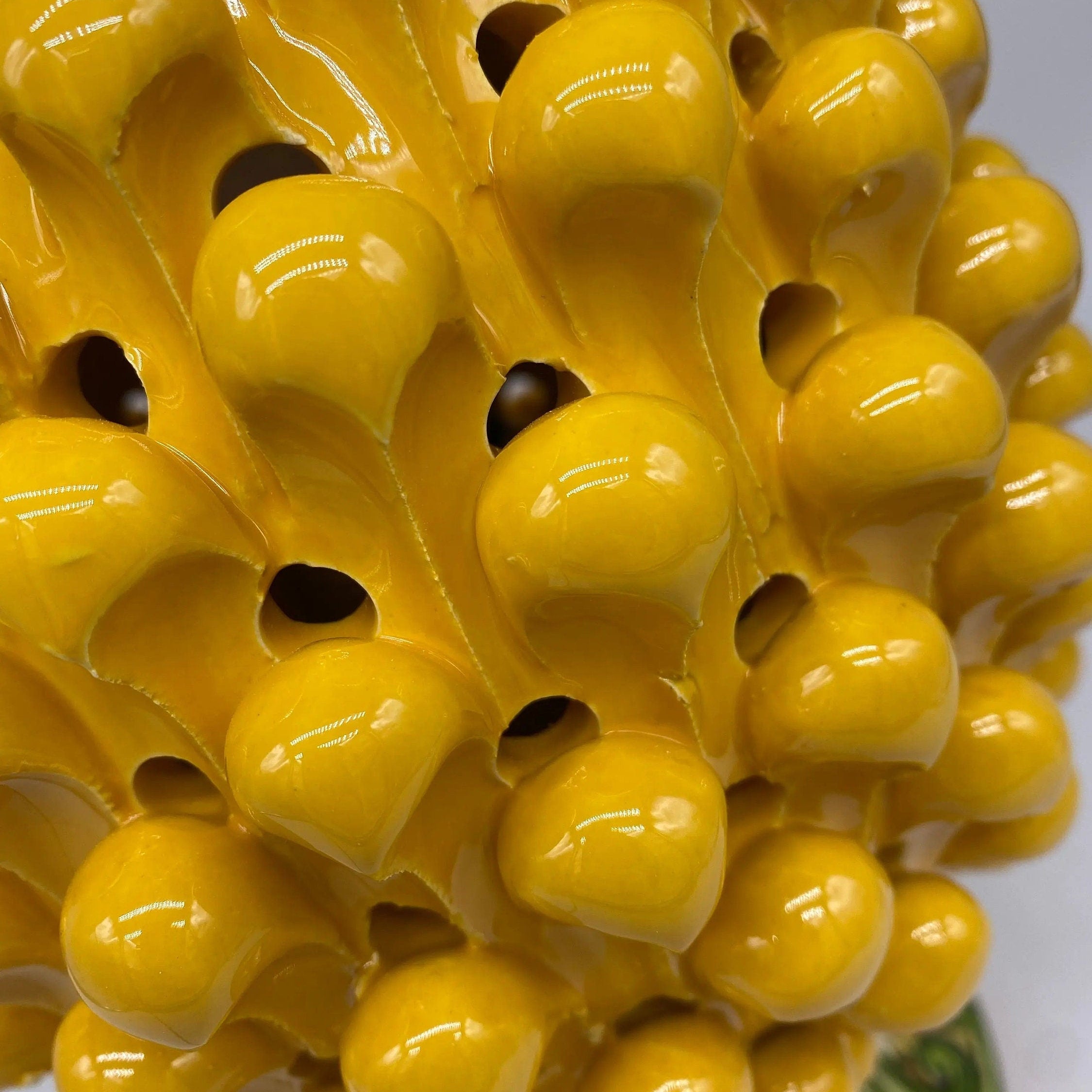 Lampada Pigna traforata Ceramica Caltagirone cm H.30 L.20 Artigianale Giallo Base Decorata DD CERAMICHE SICILIANE
