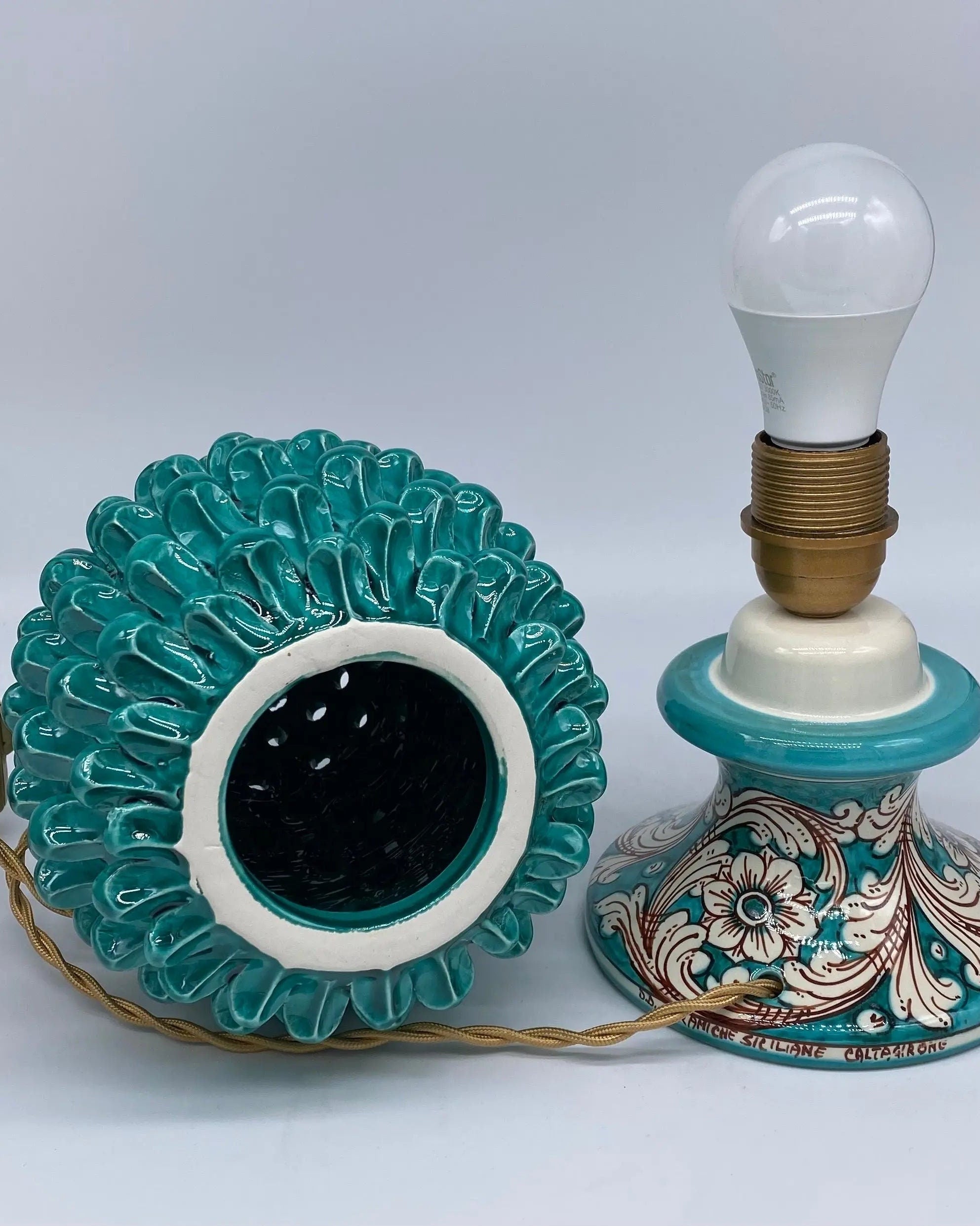 Lampada Pigna traforata Ceramica Caltagirone cm H.30 L.20 Artigianale Verde Base Decorata DD CERAMICHE SICILIANE