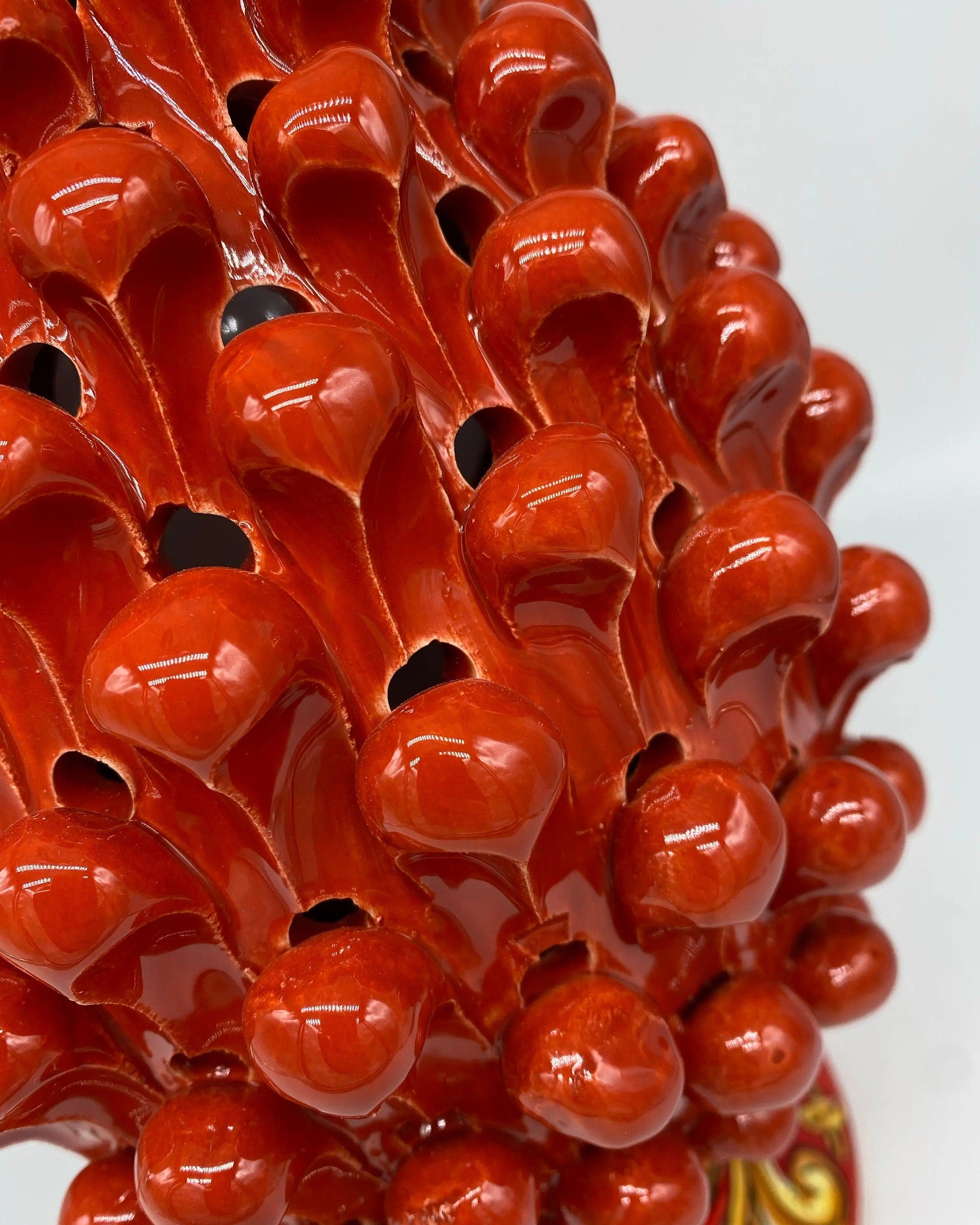 Lampada Pigna traforata Ceramica Caltagirone cm H.30 L.20 Artigianale Rosso Base Decorata DD CERAMICHE SICILIANE