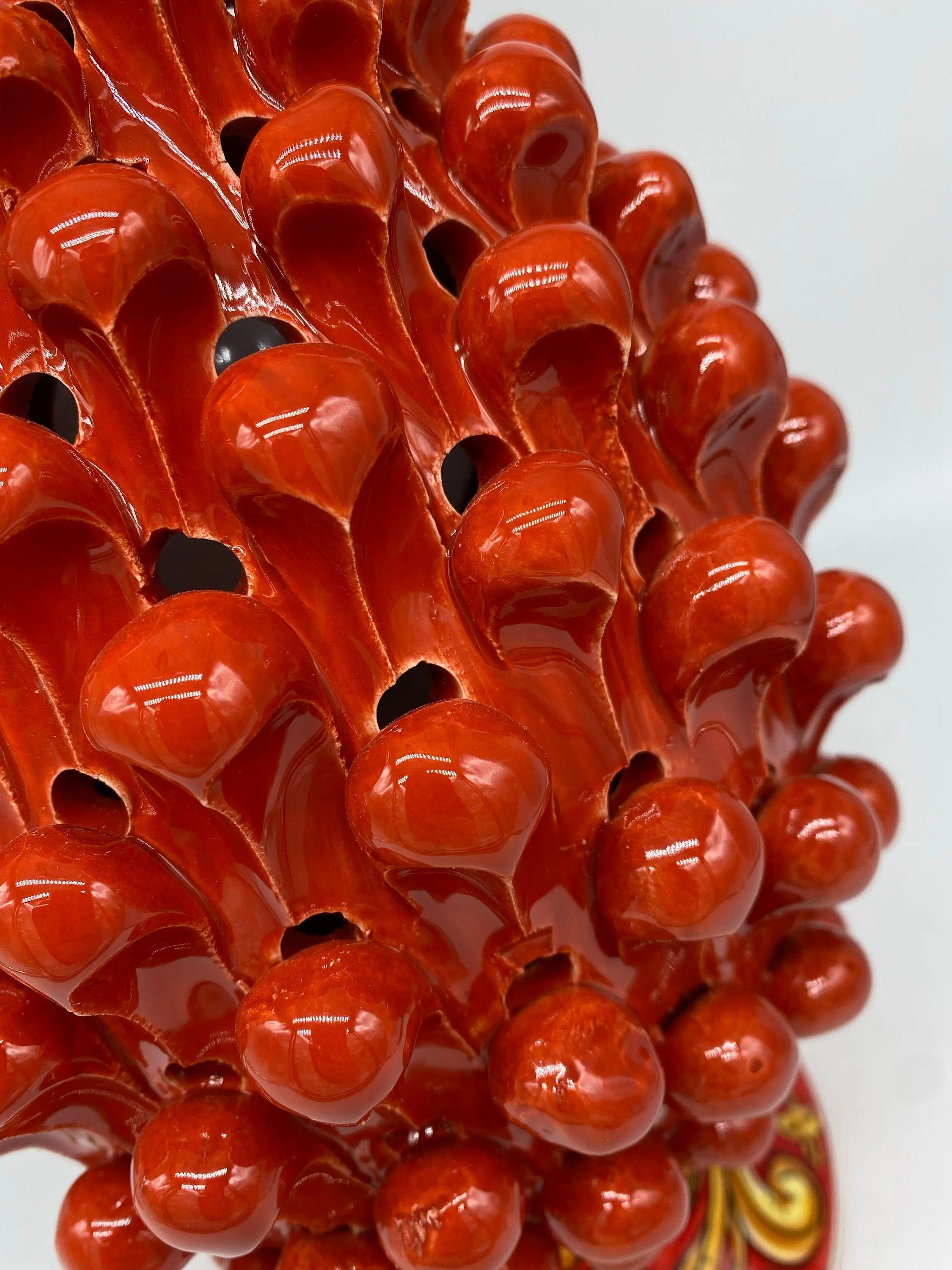 Lampada Pigna traforata Ceramica Caltagirone cm H.30 L.20 Artigianale Rosso Base Decorata DD CERAMICHE SICILIANE