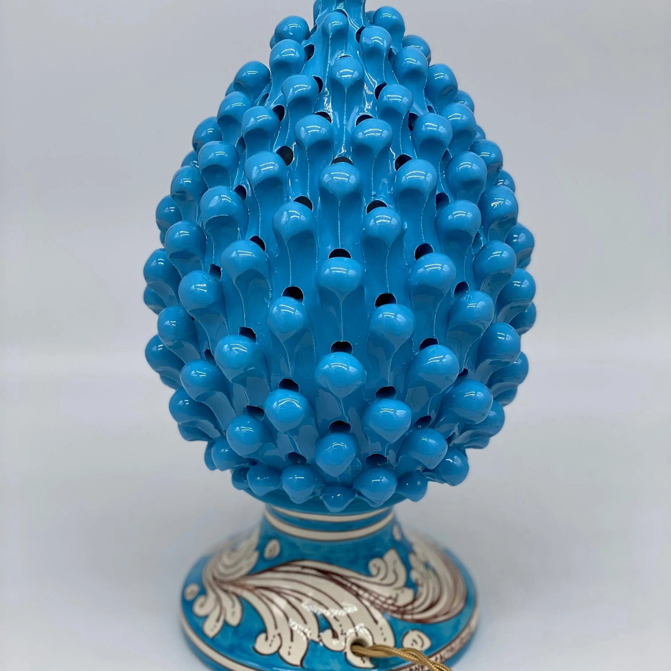 Lampada Pigna traforata Ceramica Caltagirone cm H.30 L.20 Artigianale Celeste Base Decorata DD CERAMICHE SICILIANE