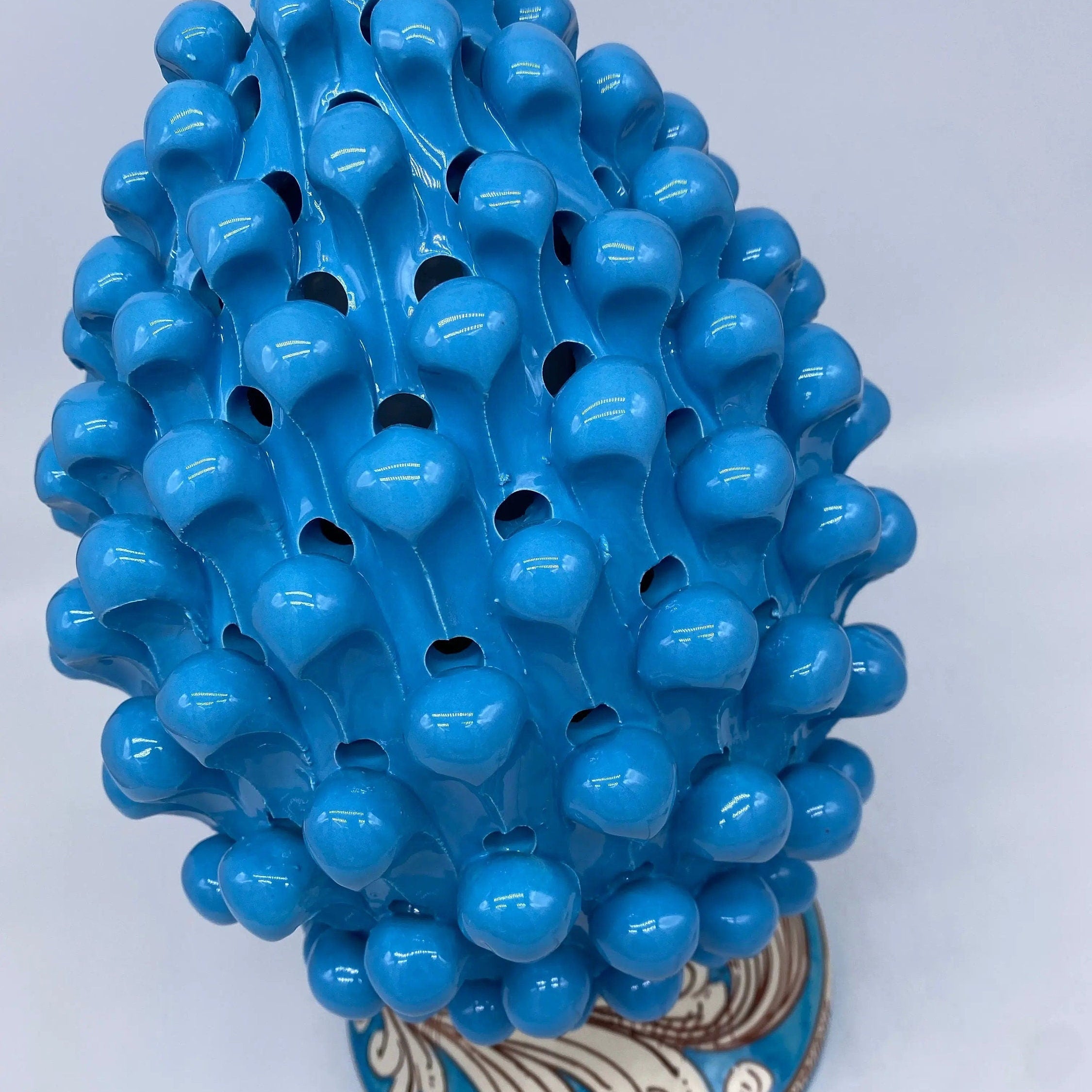 Lampada Pigna traforata Ceramica Caltagirone cm H.30 L.20 Artigianale Celeste Base Decorata DD CERAMICHE SICILIANE