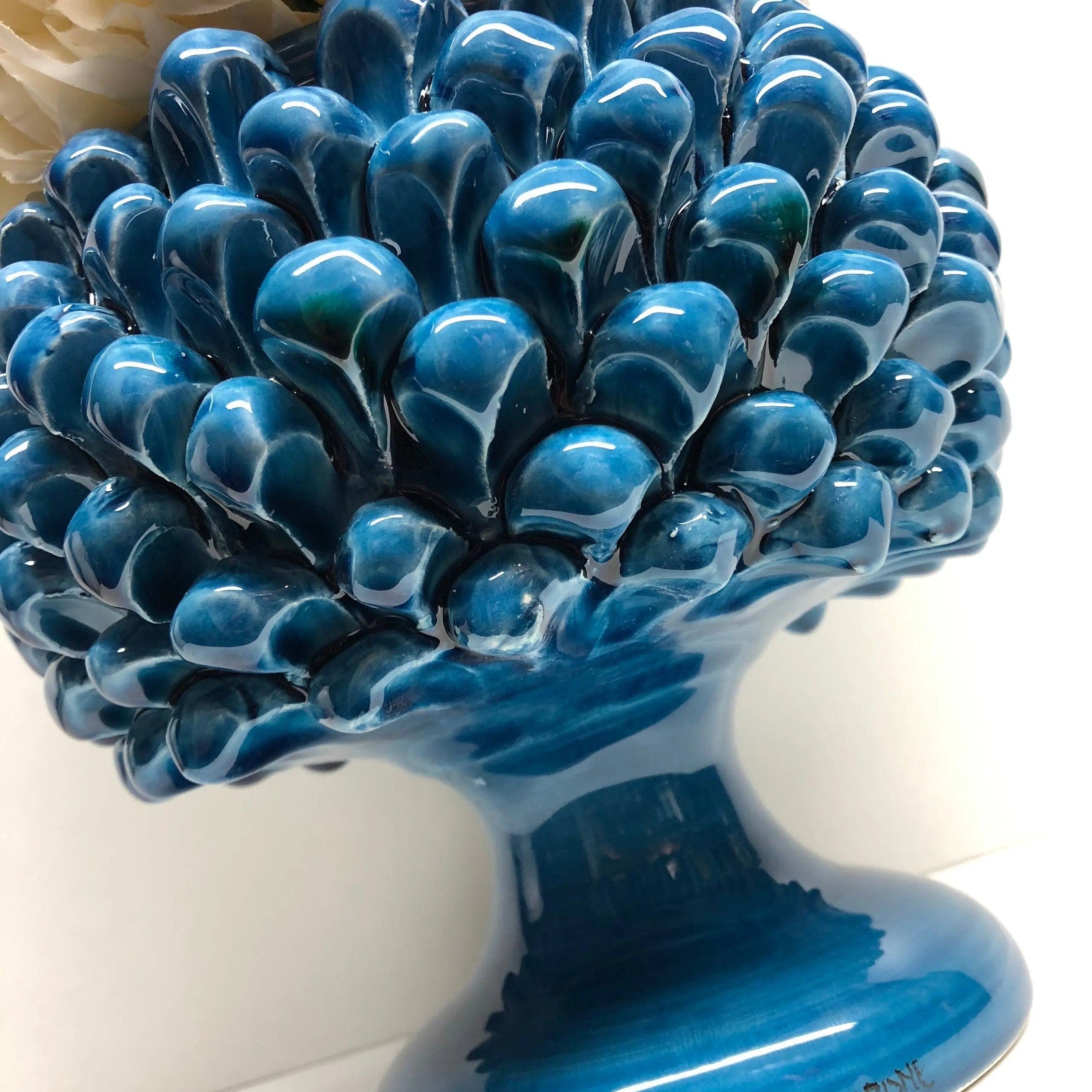 Portavaso Mezza Pigna Ceramica Caltagirone cm H.20 L.20 Artigianale Blu Cristallo DD CERAMICHE SICILIANE