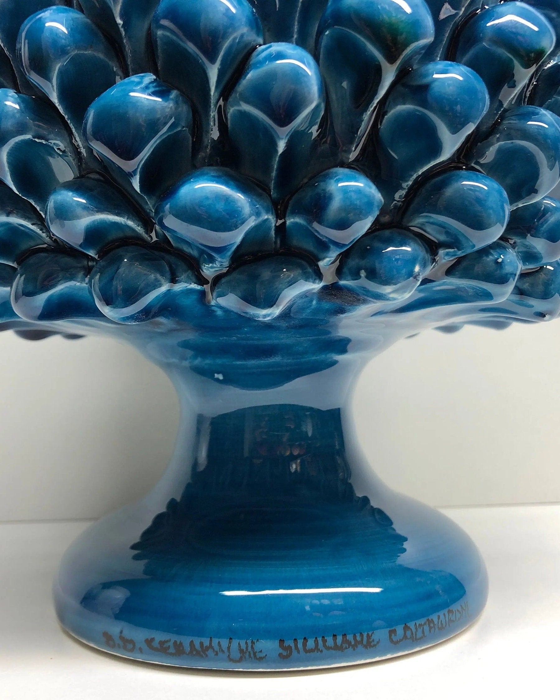 Portavaso Mezza Pigna Ceramica Caltagirone cm H.20 L.20 Artigianale Blu Cristallo DD CERAMICHE SICILIANE