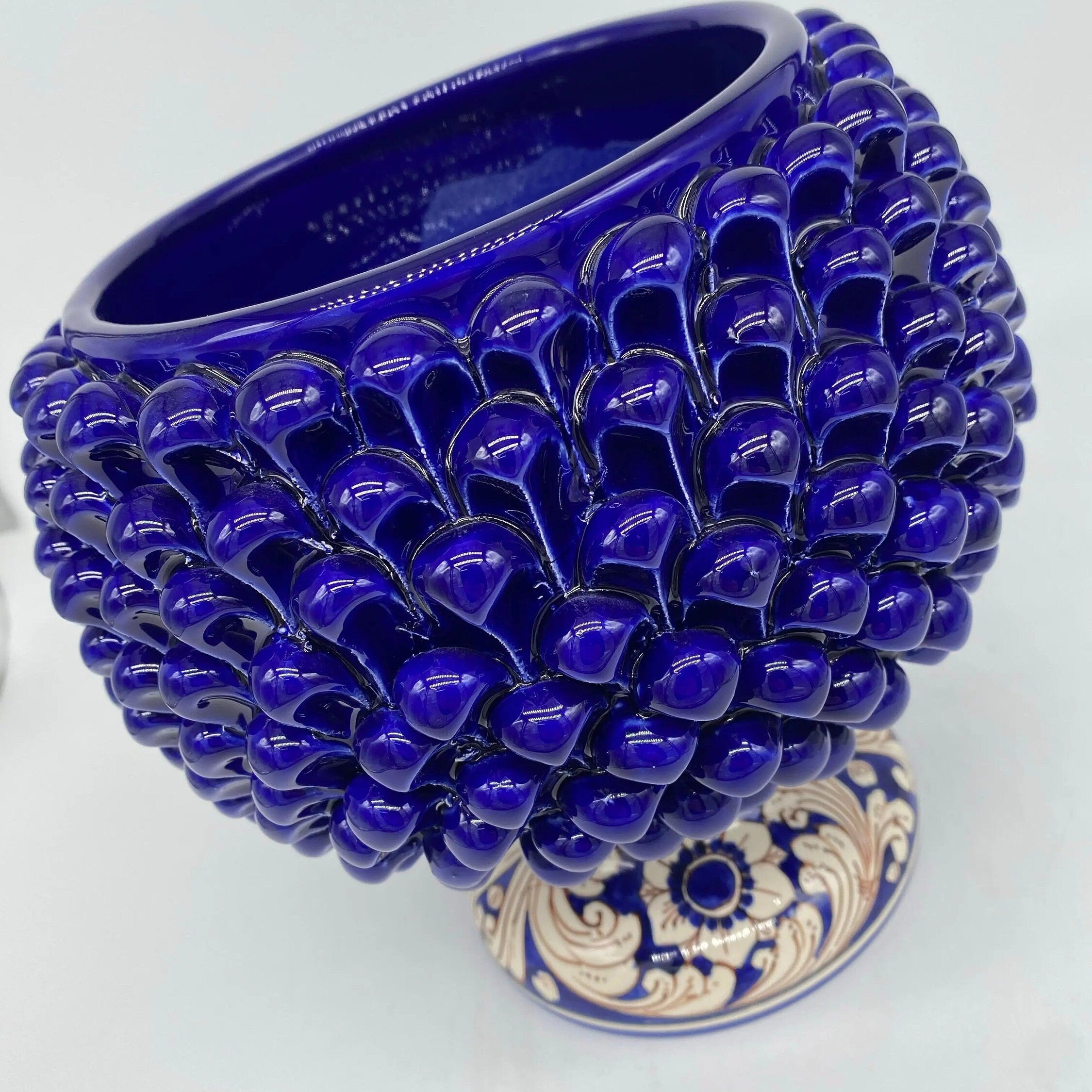 Portavaso Mezza Pigna Ceramica Caltagirone cm H.20 L.20 Artigianale Blu Base Decorata DD CERAMICHE SICILIANE