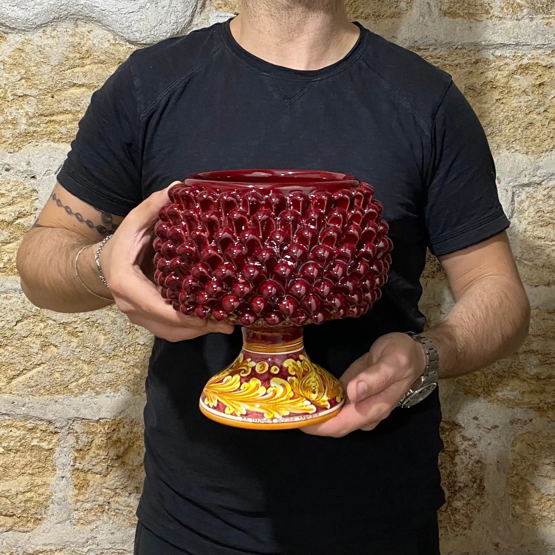 Portavaso Mezza Pigna Ceramica Caltagirone cm H.20 L.20 Artigianale Bordeaux Lucido Base Decorata DD CERAMICHE SICILIANE