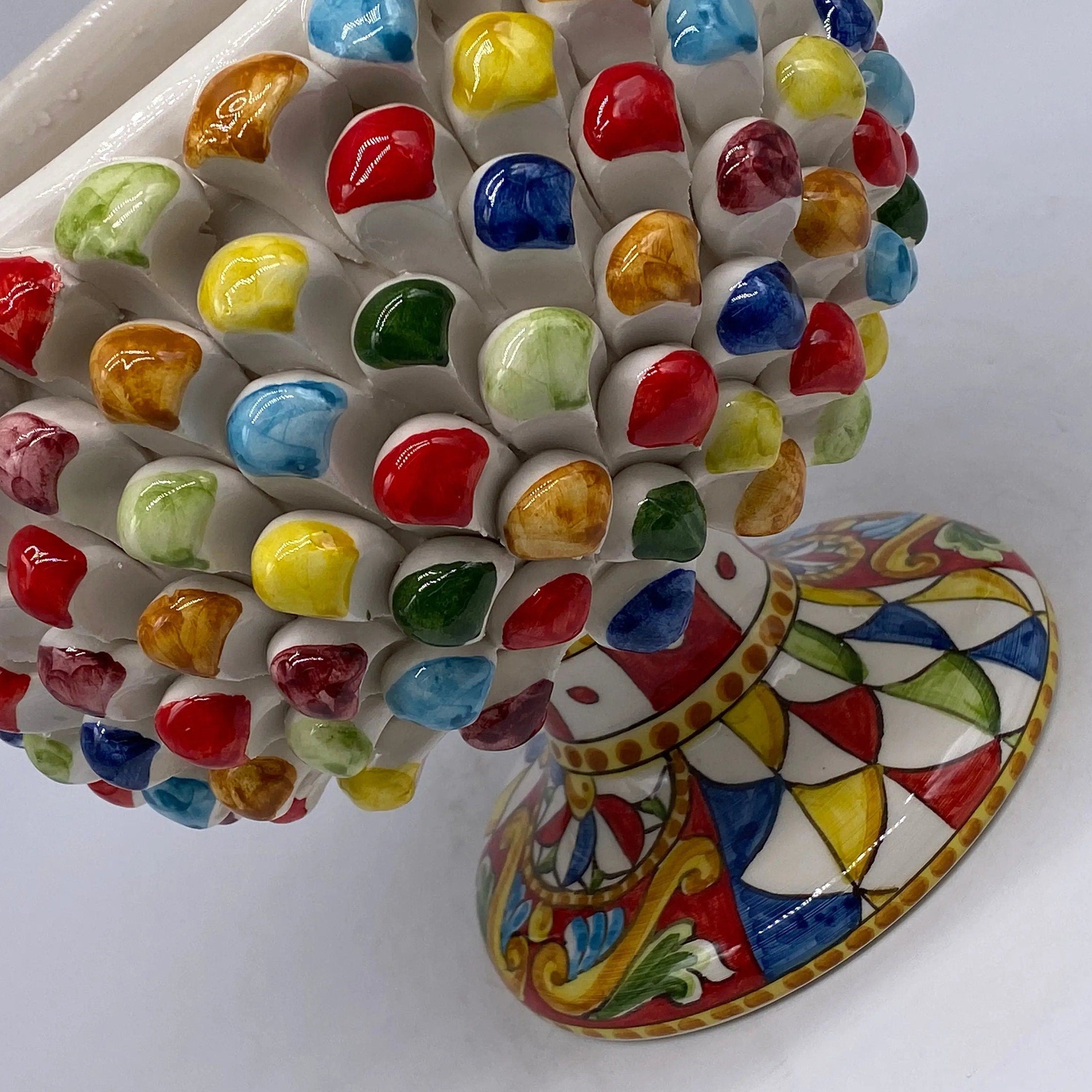 Portavaso Mezza Pigna Ceramica Caltagirone cm H.20 L.20 Artigianale “Carretto” DD CERAMICHE SICILIANE