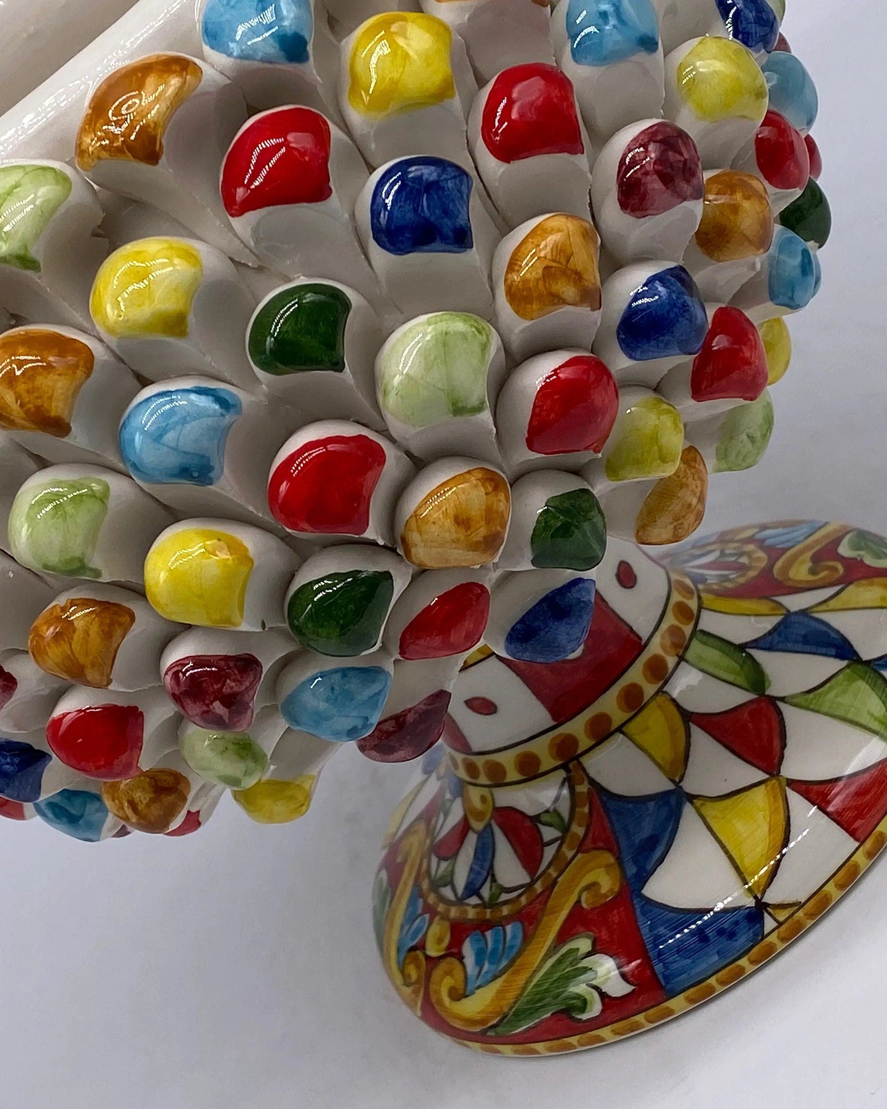 Portavaso Mezza Pigna Ceramica Caltagirone cm H.20 L.20 Artigianale “Carretto” DD CERAMICHE SICILIANE