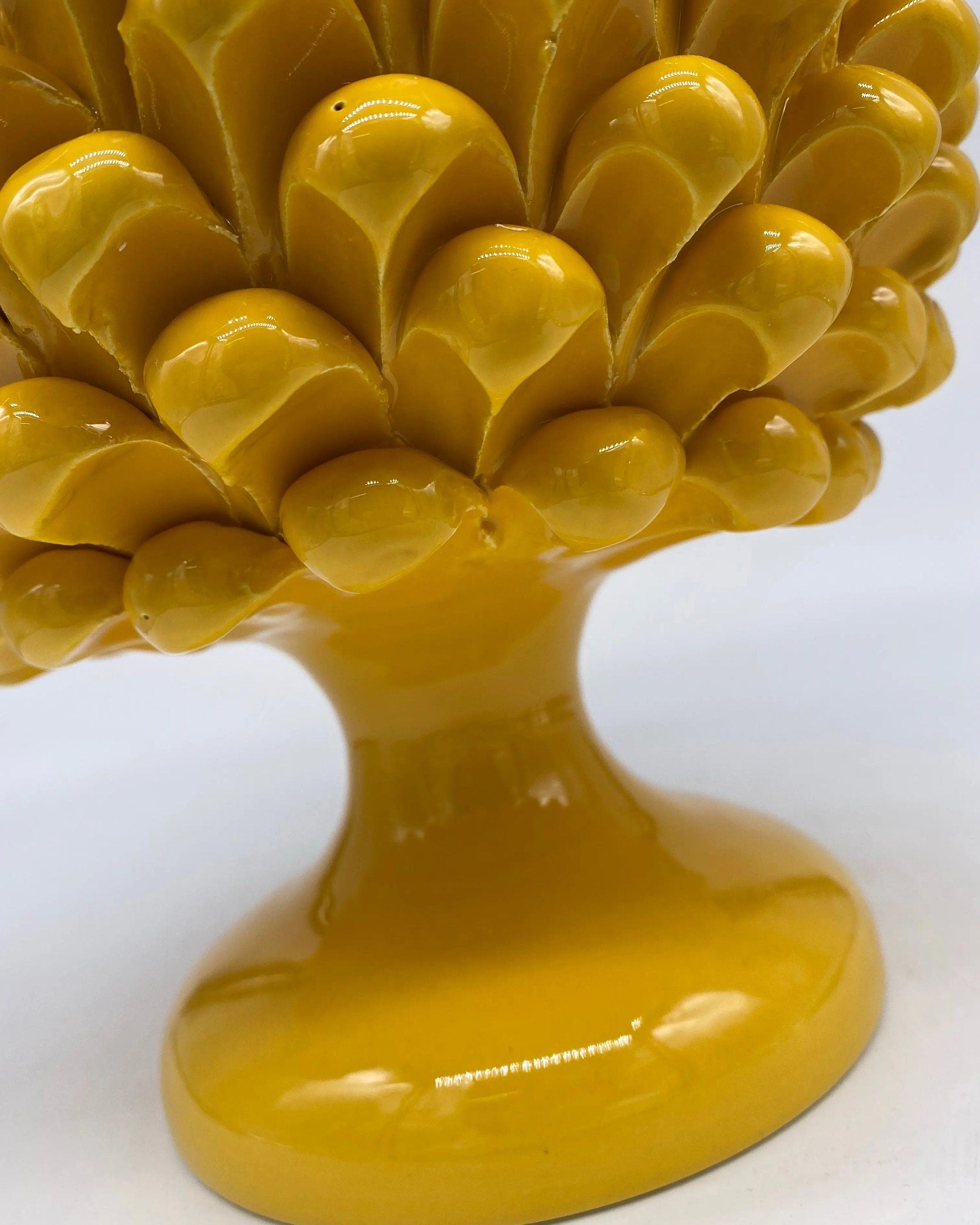 Portavaso Mezza Pigna Ceramica Caltagirone cm H.20 L.20 Artigianale Giallo DD CERAMICHE SICILIANE