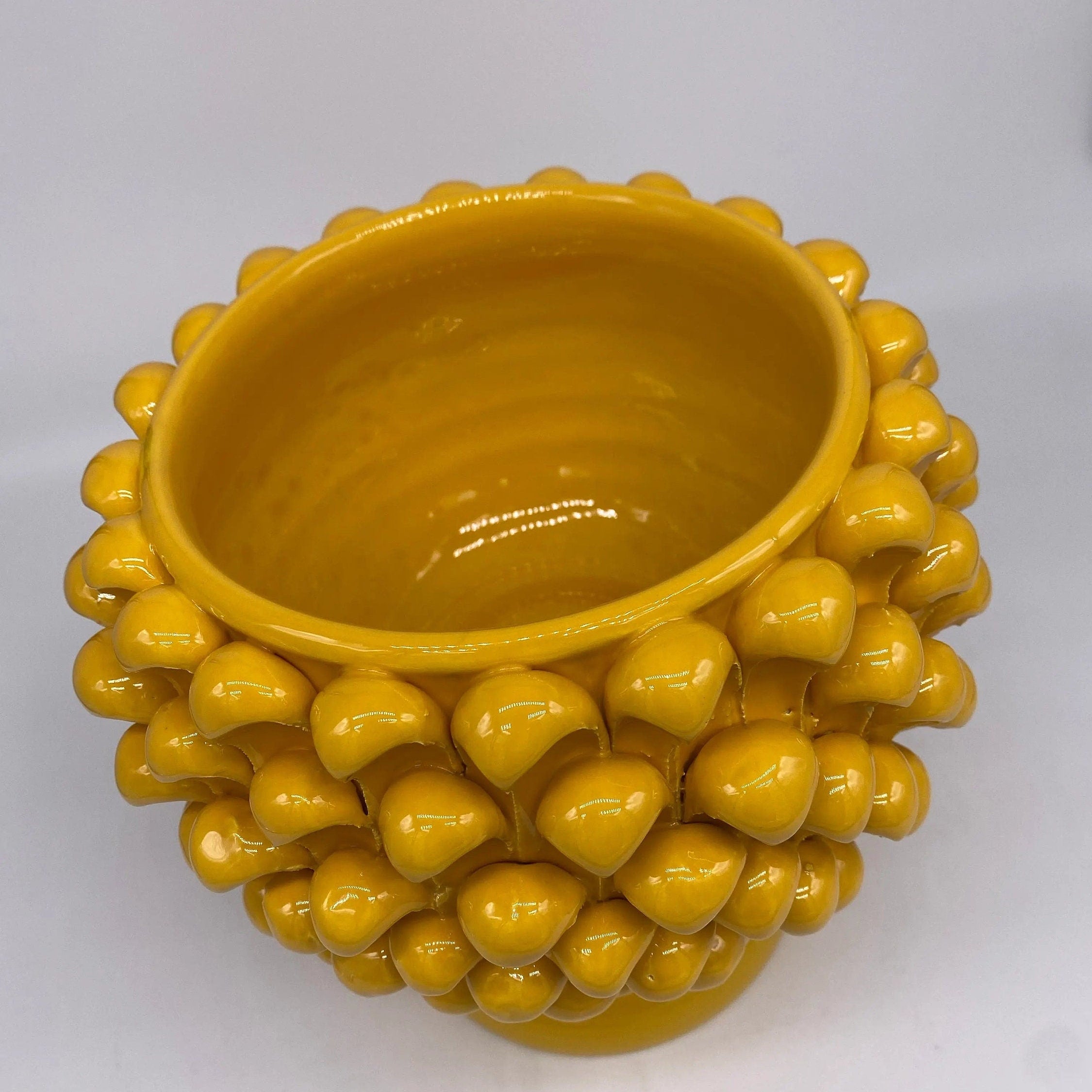 Portavaso Mezza Pigna Ceramica Caltagirone cm H.20 L.20 Artigianale Giallo DD CERAMICHE SICILIANE