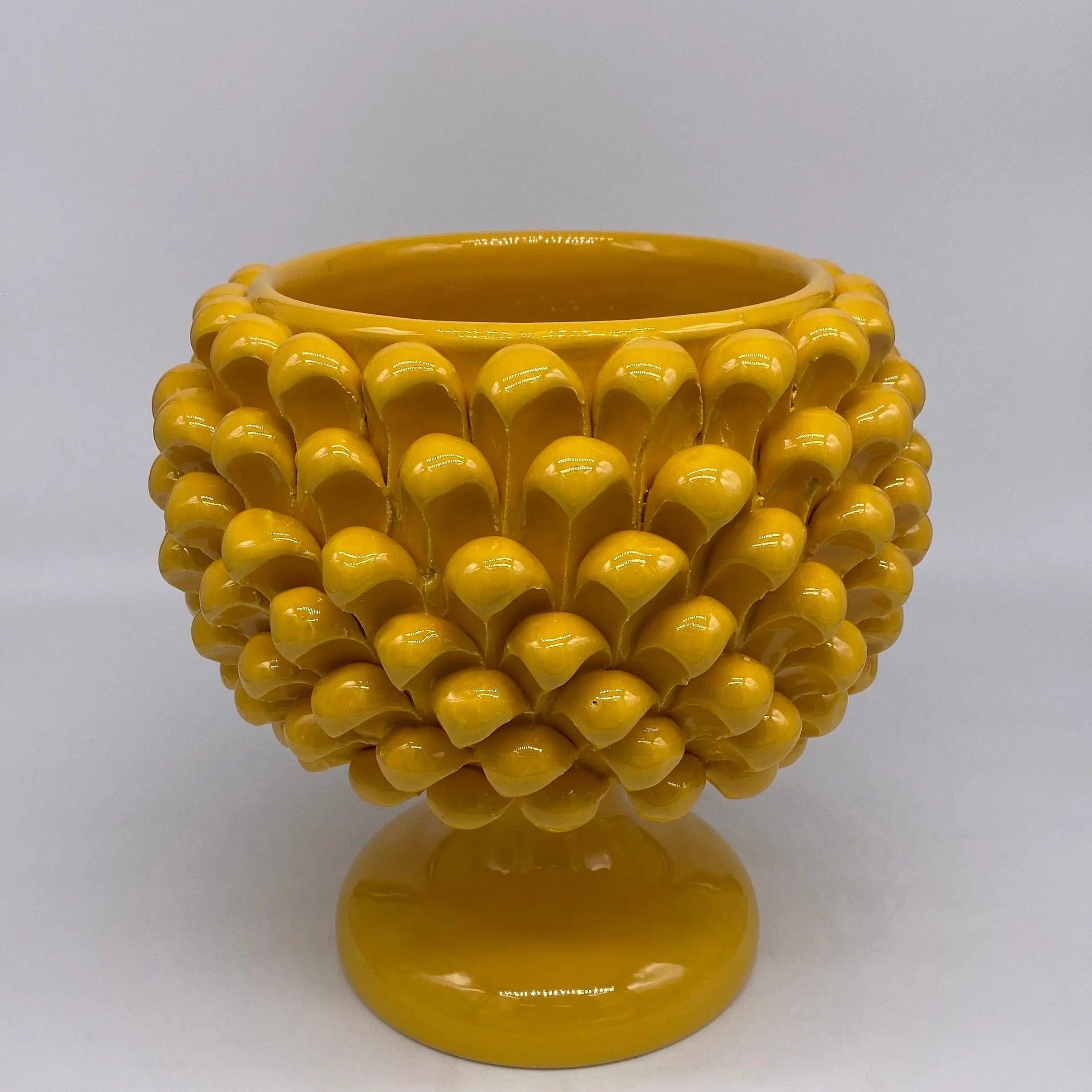 Portavaso Mezza Pigna Ceramica Caltagirone cm H.20 L.20 Artigianale Giallo DD CERAMICHE SICILIANE