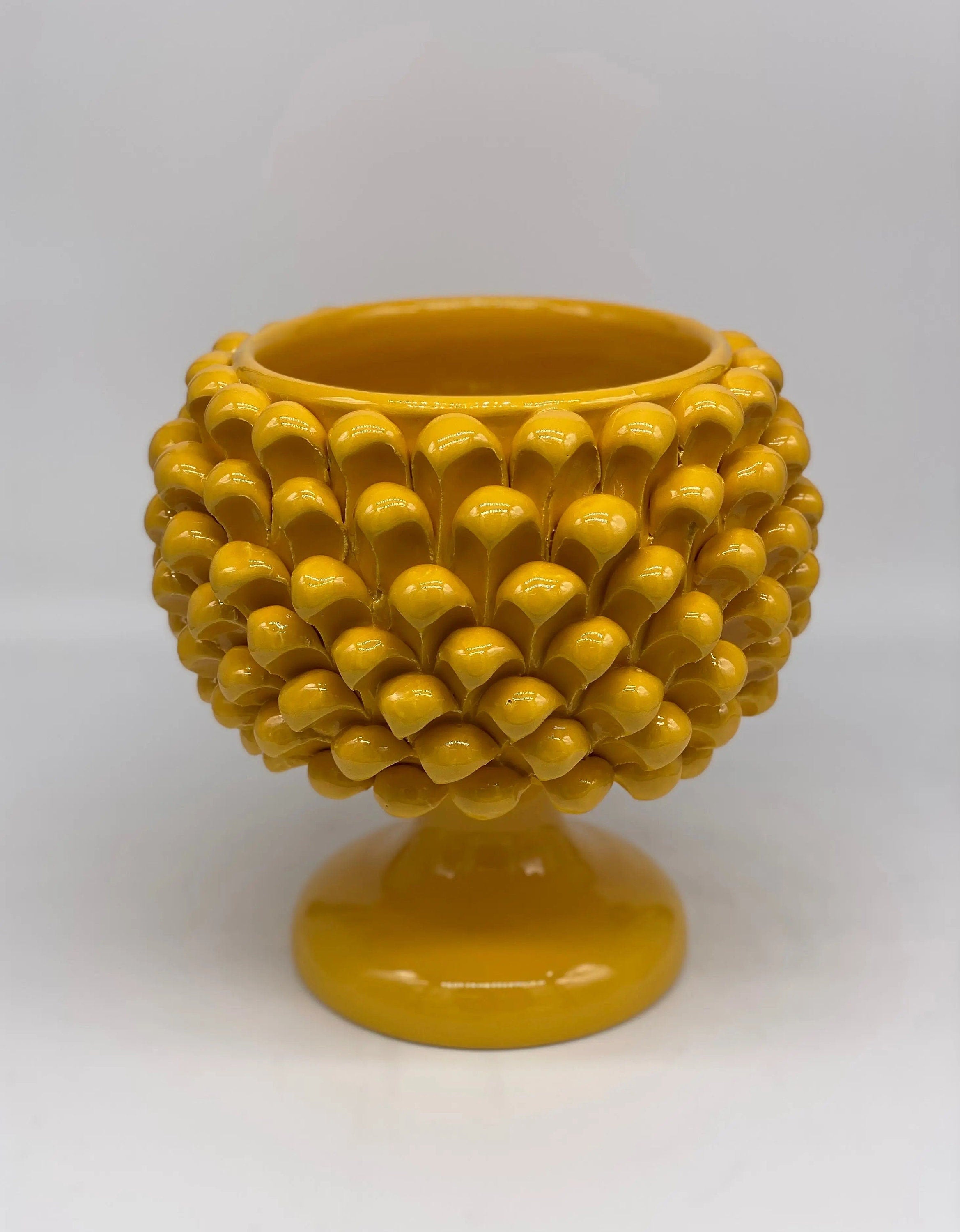 Portavaso Mezza Pigna Ceramica Caltagirone cm H.20 L.20 Artigianale Giallo DD CERAMICHE SICILIANE