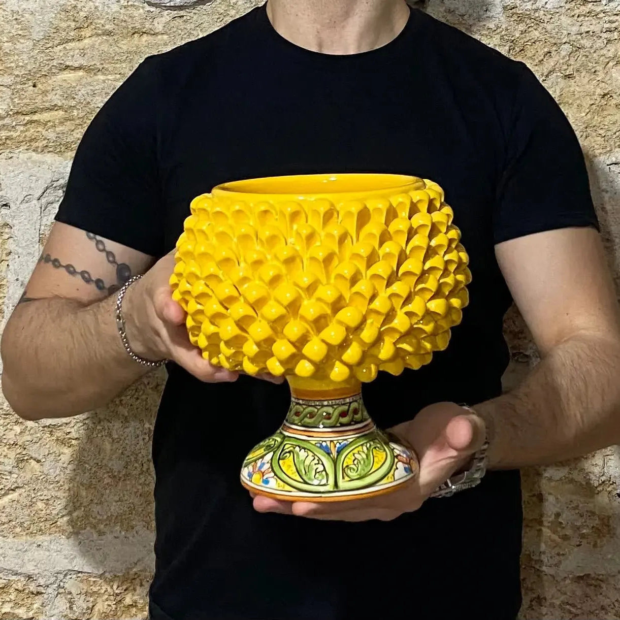 Portavaso Mezza Pigna Ceramica Caltagirone cm H.20 L.20 Artigianale Giallo Base Decorata DD CERAMICHE SICILIANE