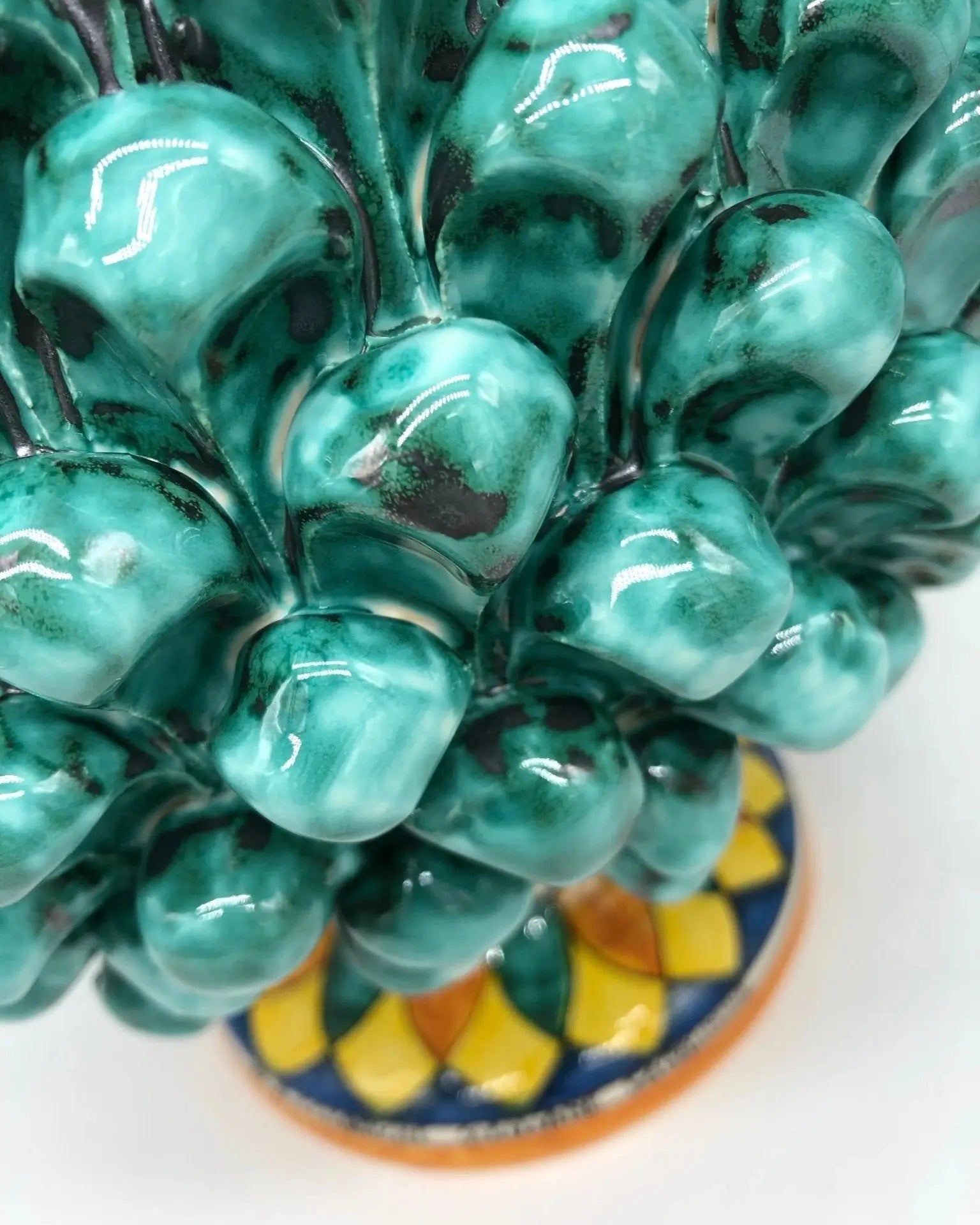 Portavaso Mezza Pigna Ceramica Caltagirone cm H.25 L.25 Artigianale Verde Acqua Base Decorata - DD CERAMICHE SICILIANE