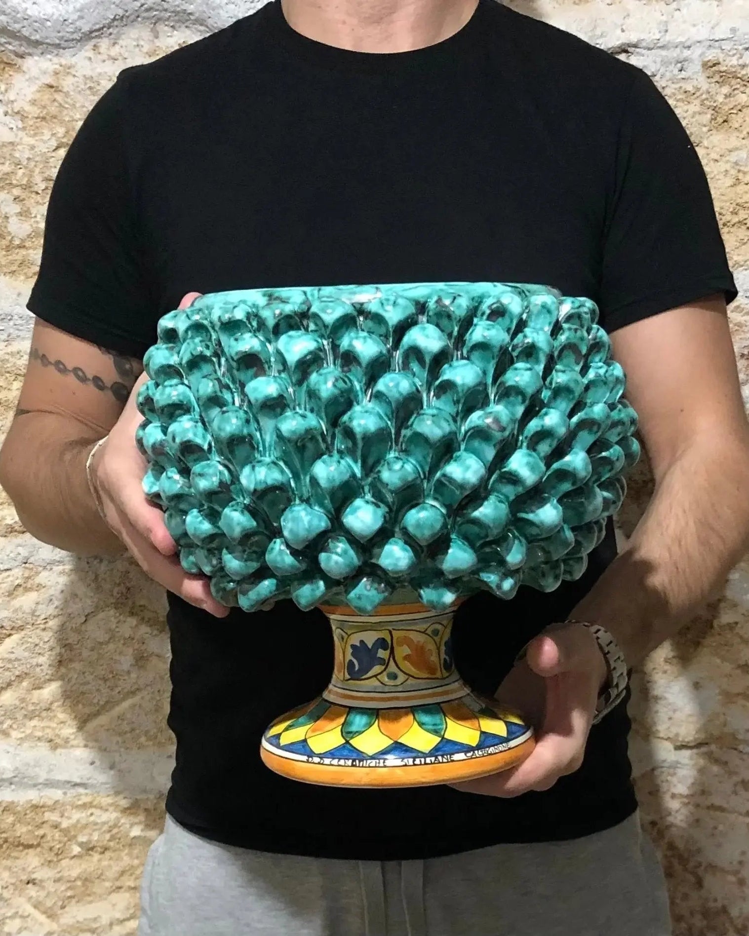 Portavaso Mezza Pigna Ceramica Caltagirone cm H.25 L.25 Artigianale Verde Acqua Base Decorata - DD CERAMICHE SICILIANE