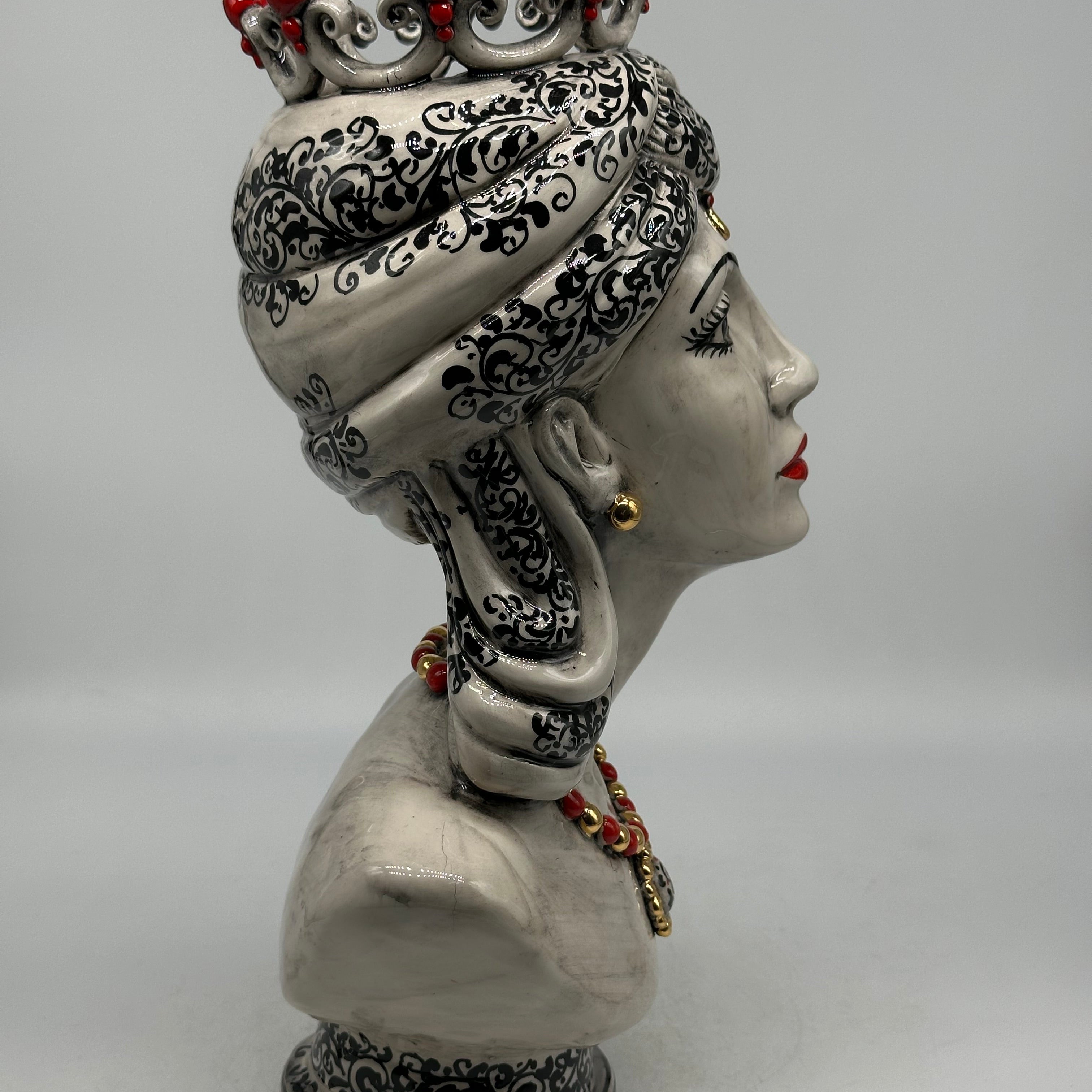 Mezzobusto Ceramica Caltagirone cm H.36 L.22 Artigianale Decoro ‘600 Nero Rosso Oro - TESTE DI MORO